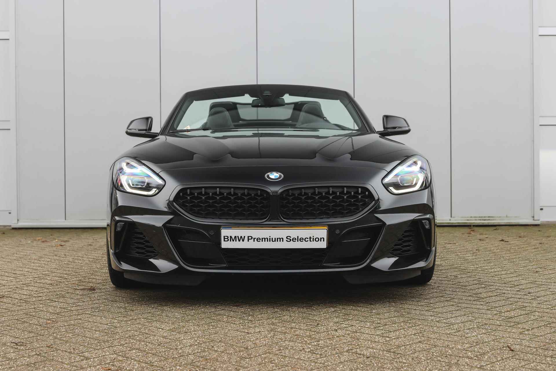 BMW Z4 Roadster M40i High Executive Automaat / Live Cockpit Professional / Adaptief M onderstel / Stoelverwarming / Adaptieve LED / Parking Assistant / Head-Up / Harman Kardon - 6/37