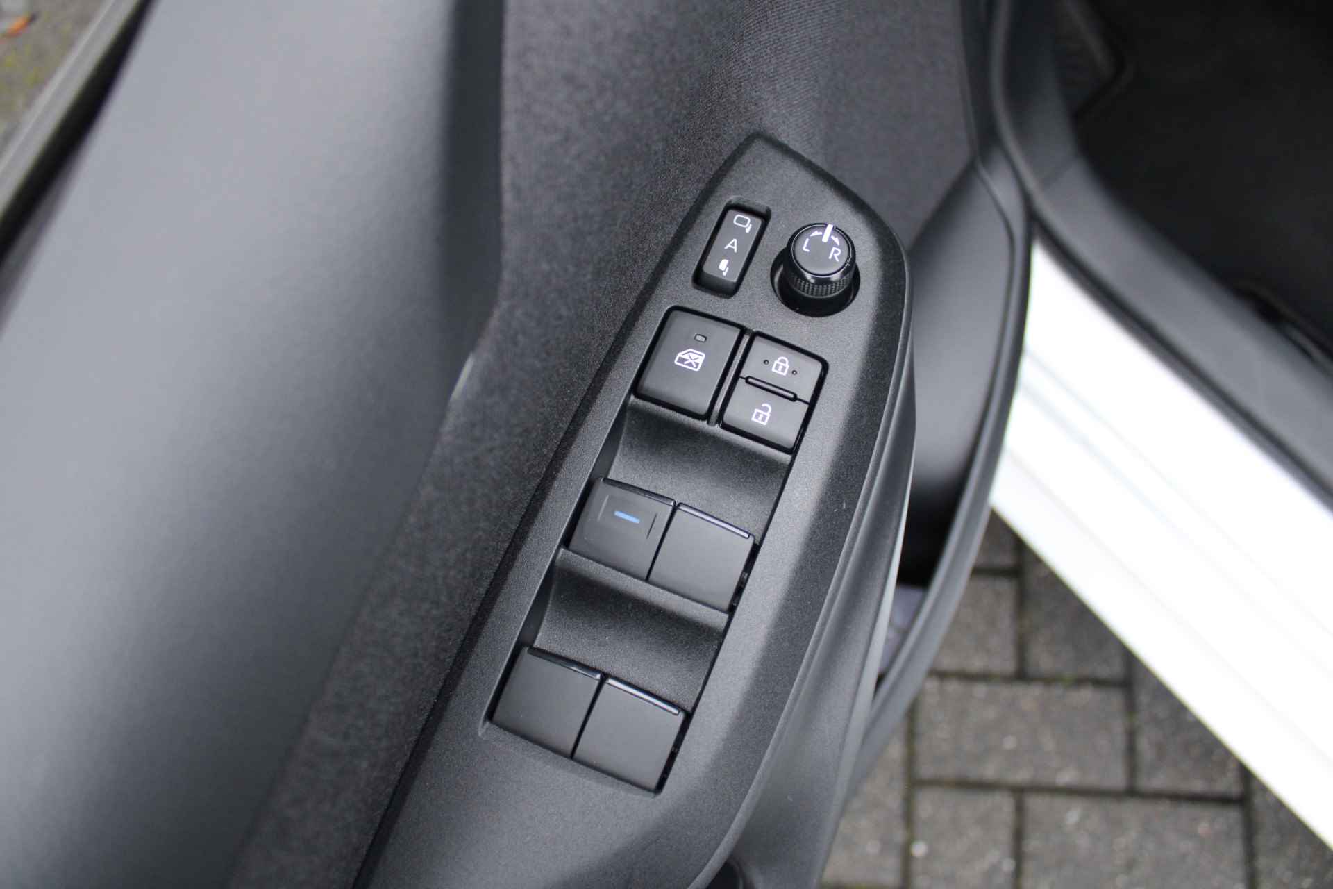 Mazda 2 Hybrid 1.5 Agile met Comfort Pakket | 15" LM | Airco | Apple car play | Android auto | - 27/34