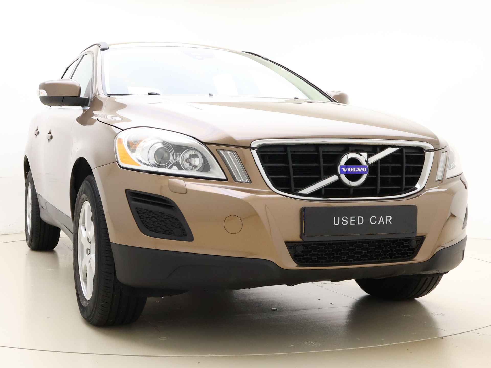 Volvo XC60 T5 241pk Automaat Momentum | Xenon | Elektr. Bestuurdersstoel | Kinderzitjes | Stoelverwarming | Elektr. Achterklep / Cruise Control / Navigatie / - 20/36