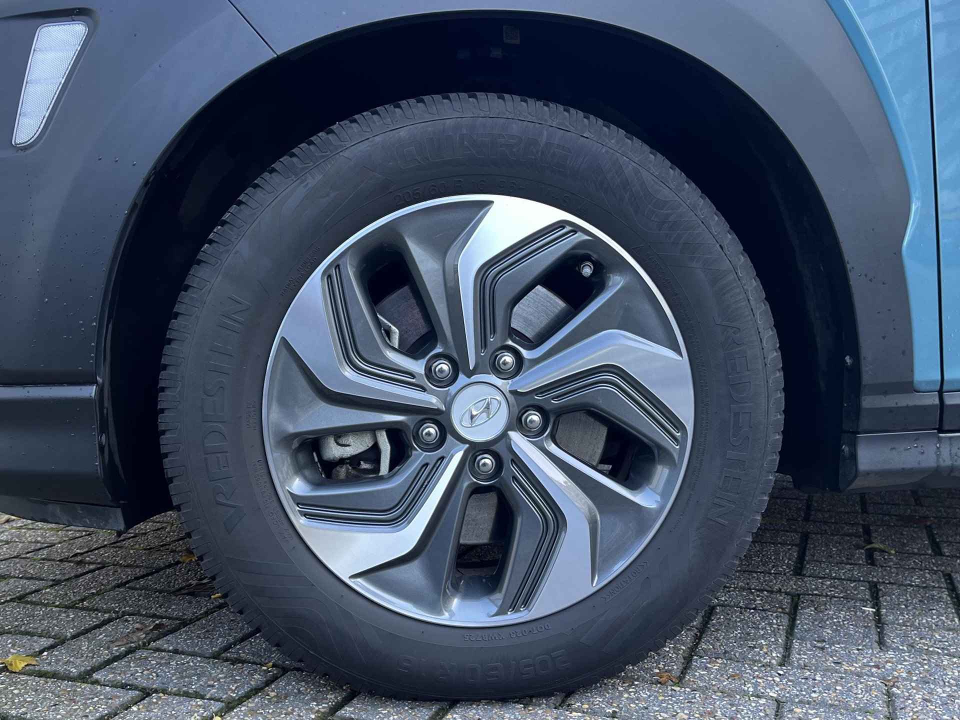 Hyundai Kona 1.6 GDI HEV Comfort || Ingebouwde navigatie | Adaptieve cruisecontrol | Camera | Trekhaak | Bi-color lmv || - 10/37