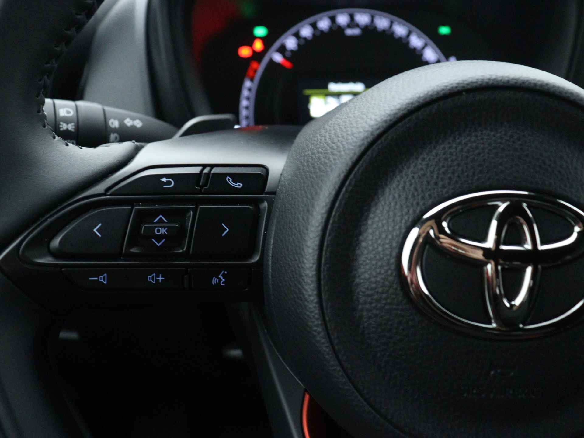 Toyota Aygo X 1.0 Envy +Limited | Navigatie | Camera | LM Velgen | - 21/42