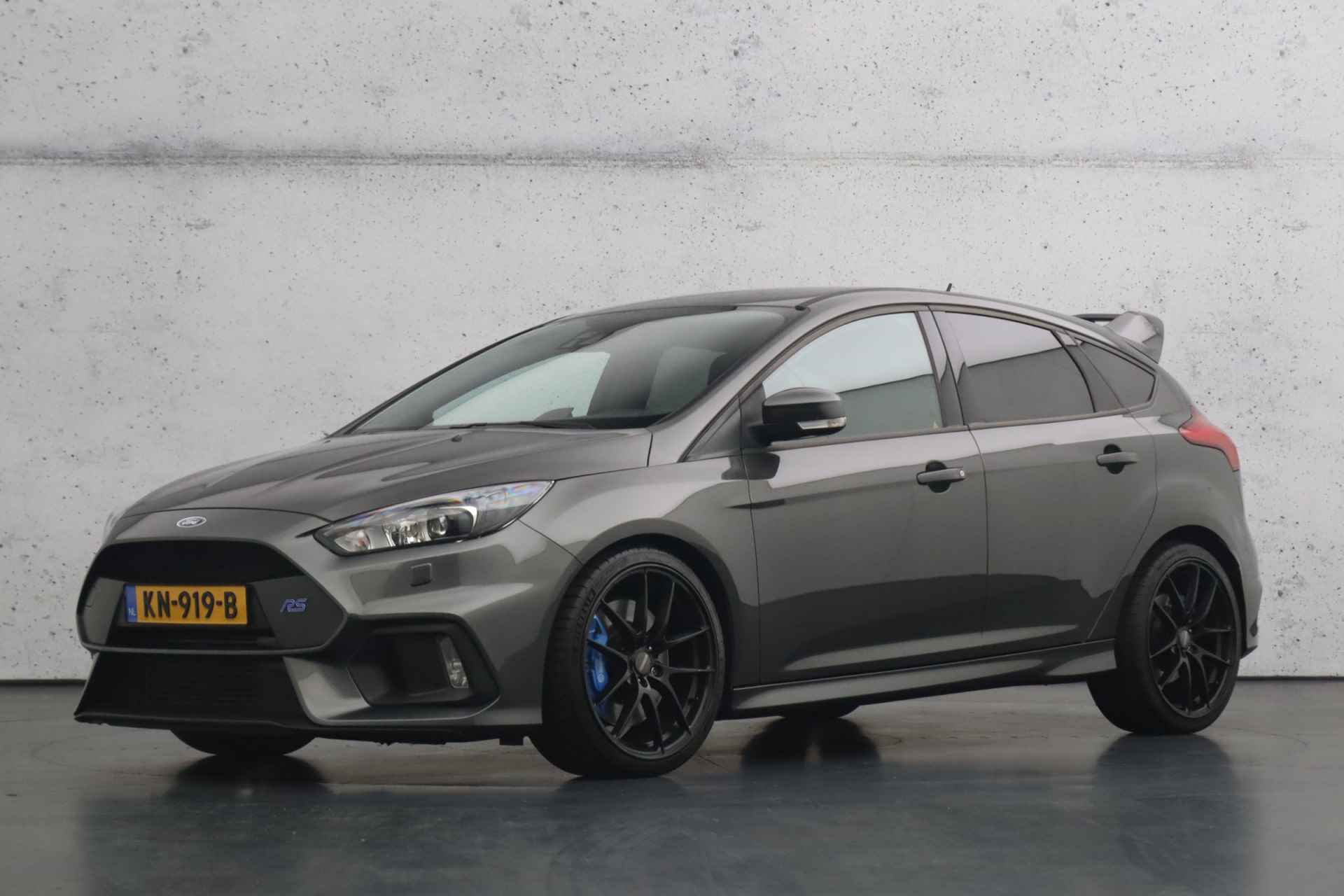 Ford Focus 2.3 RS 350PK | Weinig KM`s | Half lederen bekleding | Voorstoelen verwarmd | Parkeersensoren | Camera - 5/33