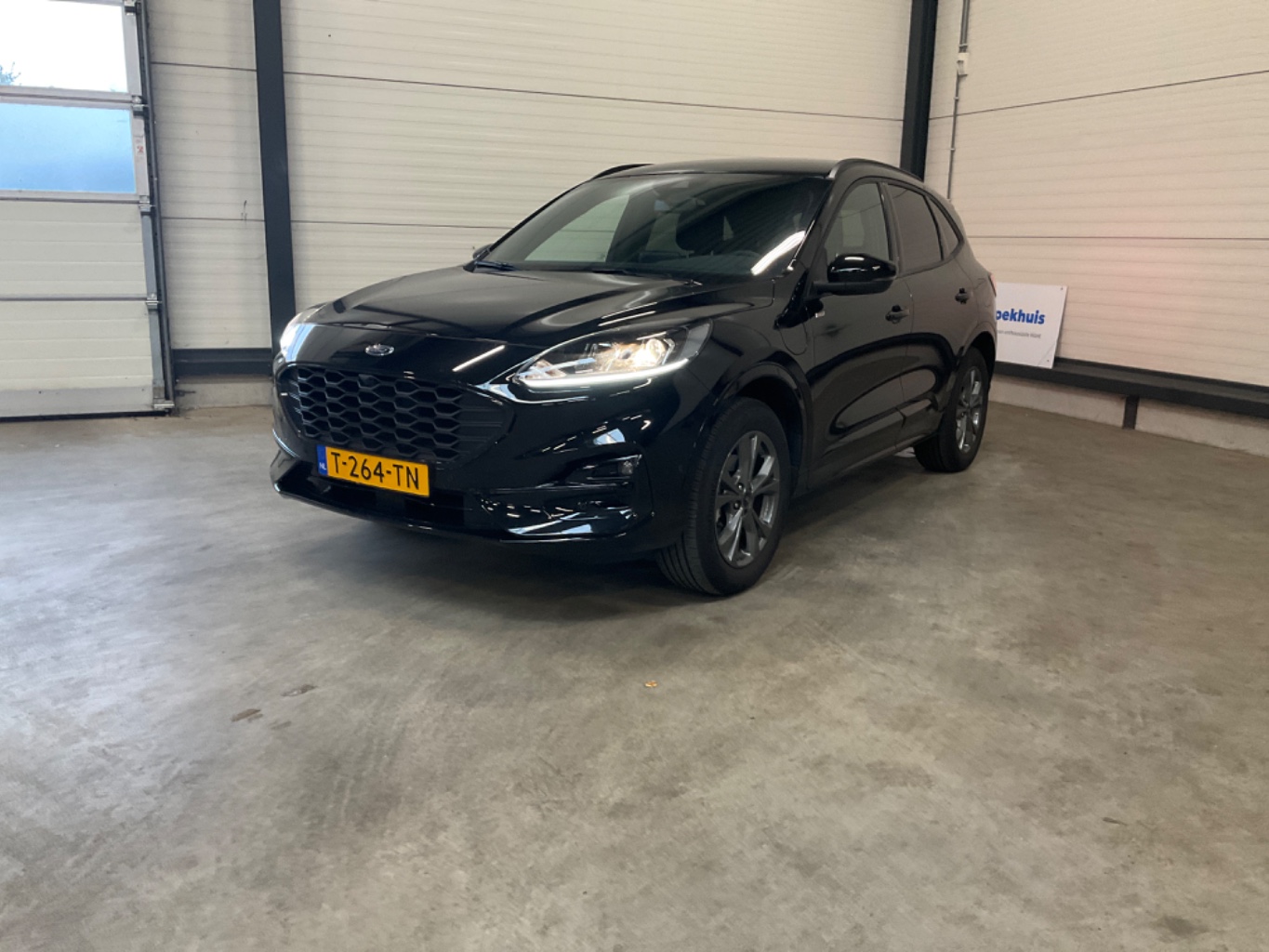 Ford Kuga 2.5 PHEV ST-Line | NAV | Adap. Cruise C . | Winter Pack | LED | 360 CAM | Trekh. VOORBEREIDING |