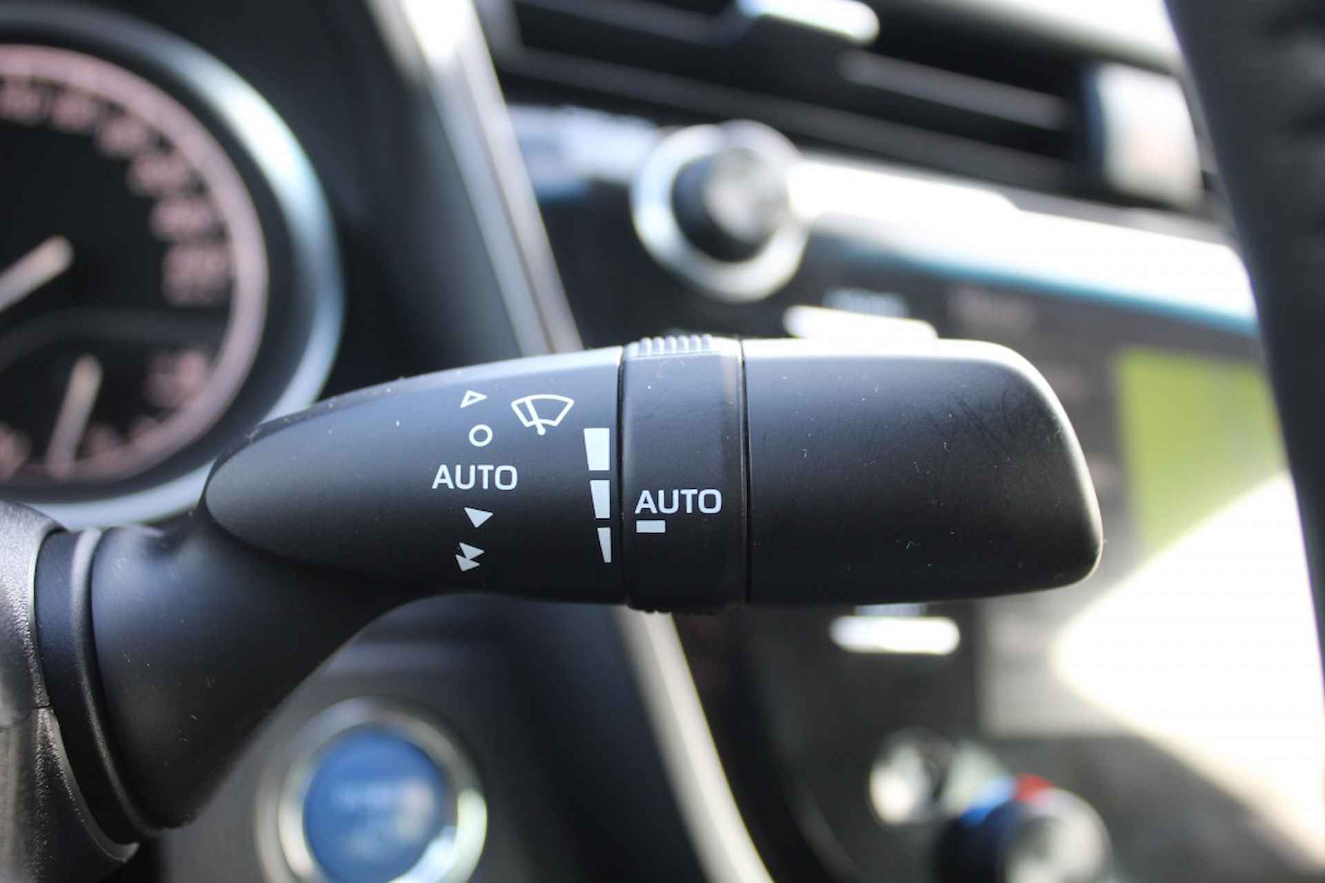 Toyota Camry 2.5 Hybrid Premium | Navi | JBL | Leder | Sensoren v/a | - 12/40