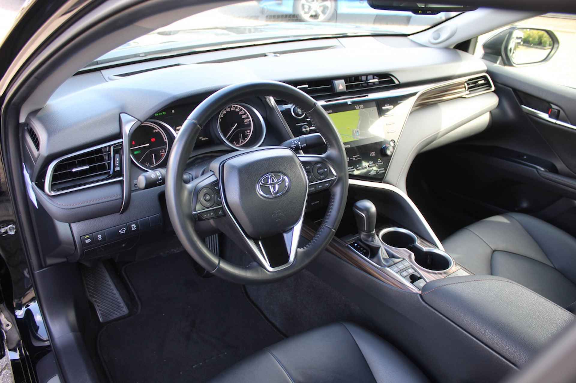 Toyota Camry 2.5 Hybrid Premium | Navi | JBL | Leder | Sensoren v/a | - 26/40