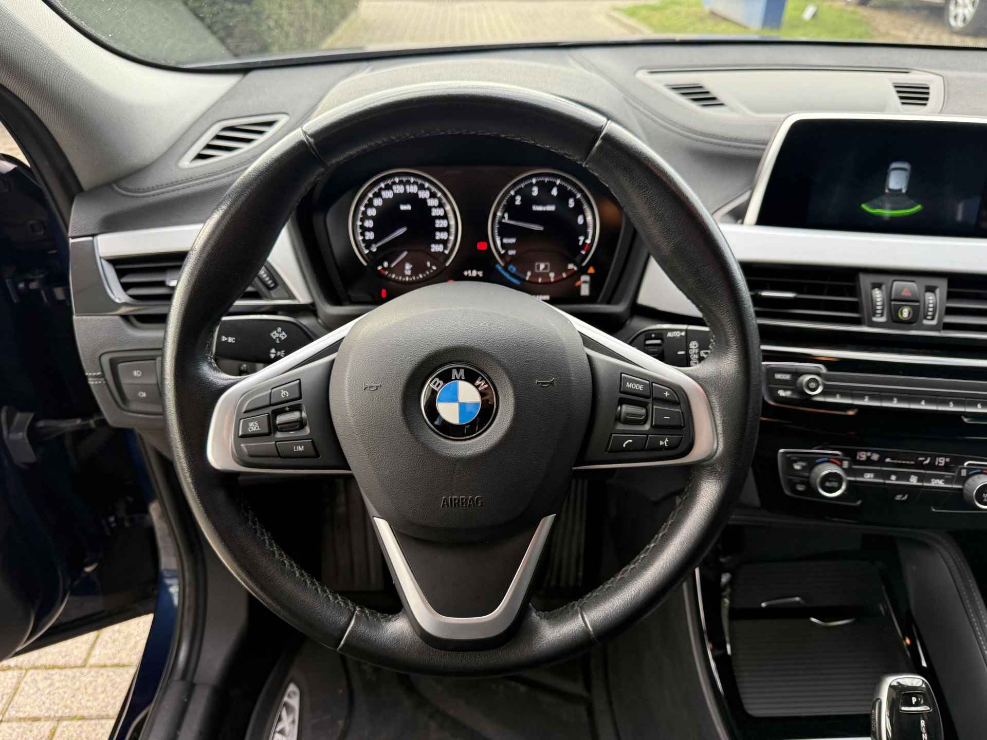 BMW X2 sDrive20i Executive | Trekhaak | 1800KG trekgewicht! | Elektrische achterklep | Cruise Control - 13/24