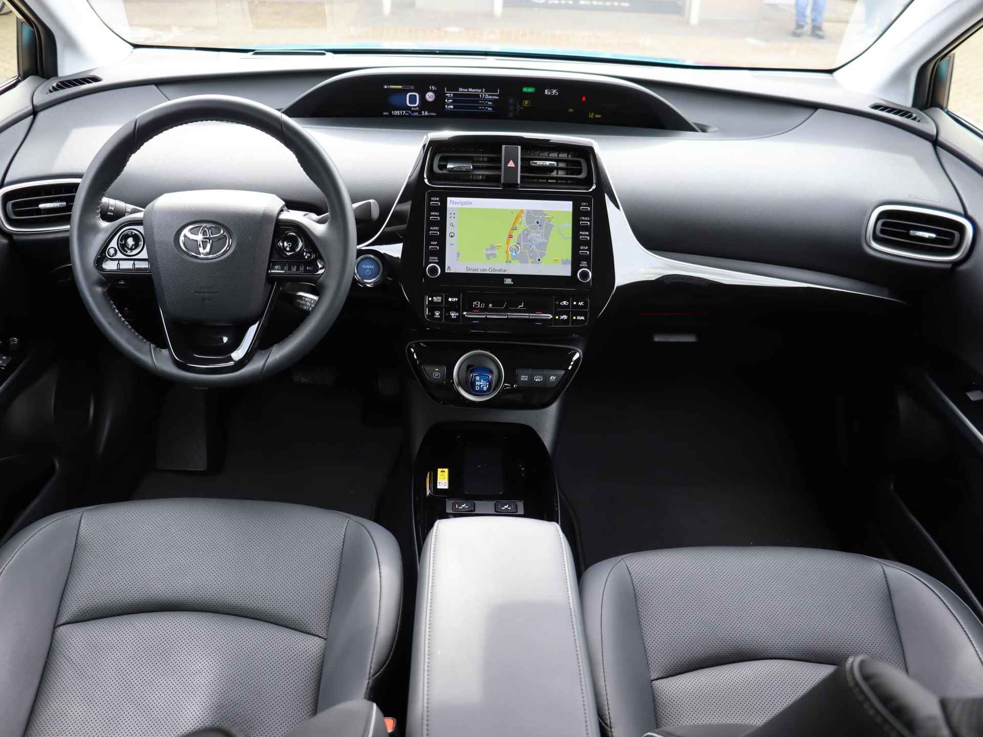 Toyota Prius 1.8 Plug-in Executive, Leder, 360 Camera, Blindpot - 4/39