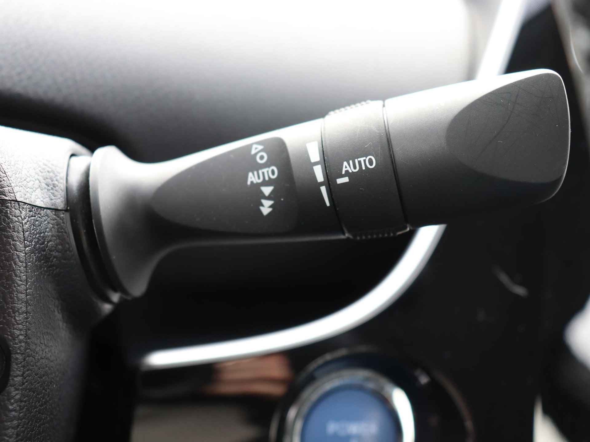 Toyota Prius 1.8 Plug-in Executive, Leder, 360 Camera, Blindpot - 27/39