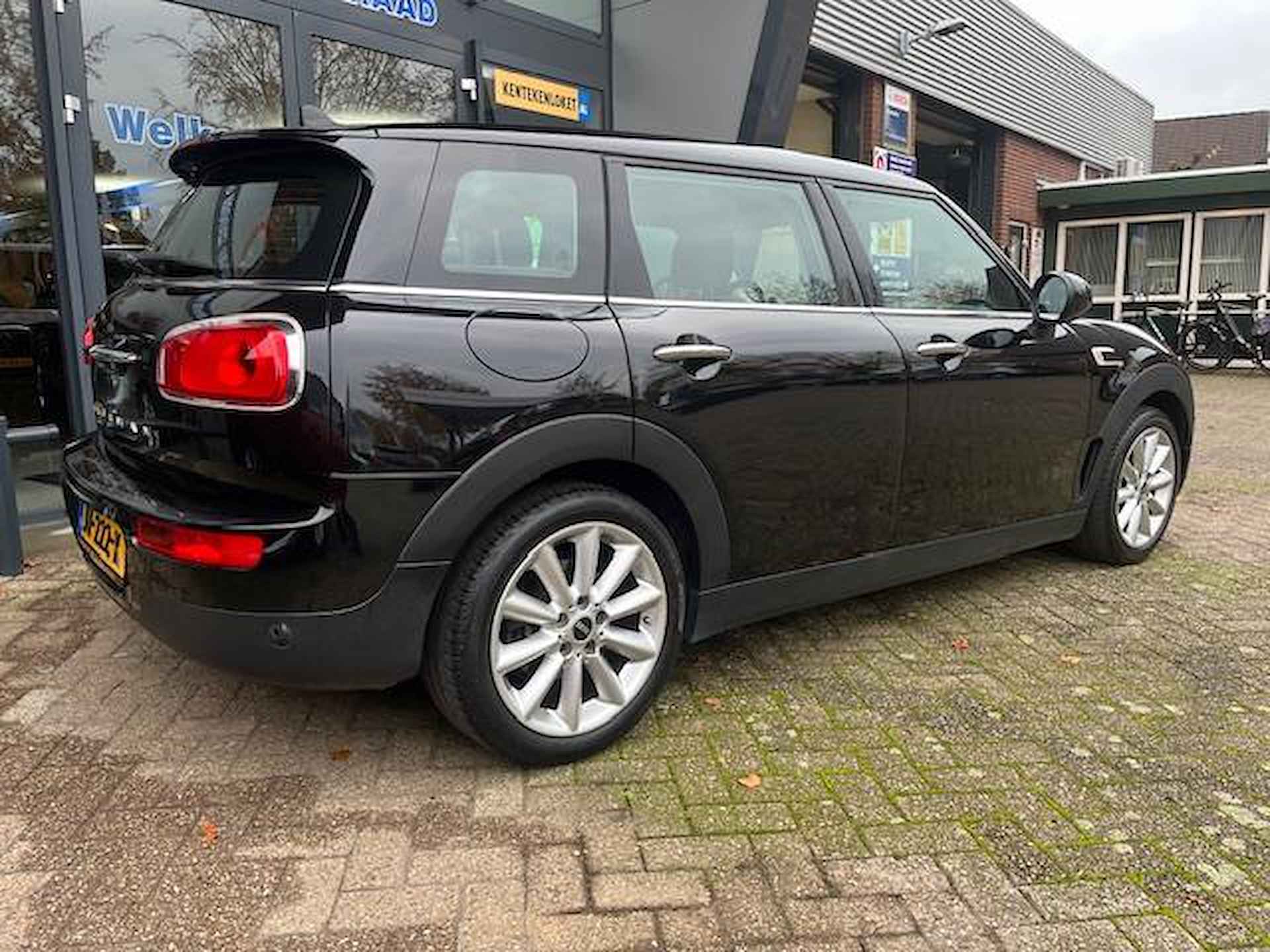 Mini Mini Clubman 1.5 One Salt Business - 10/24