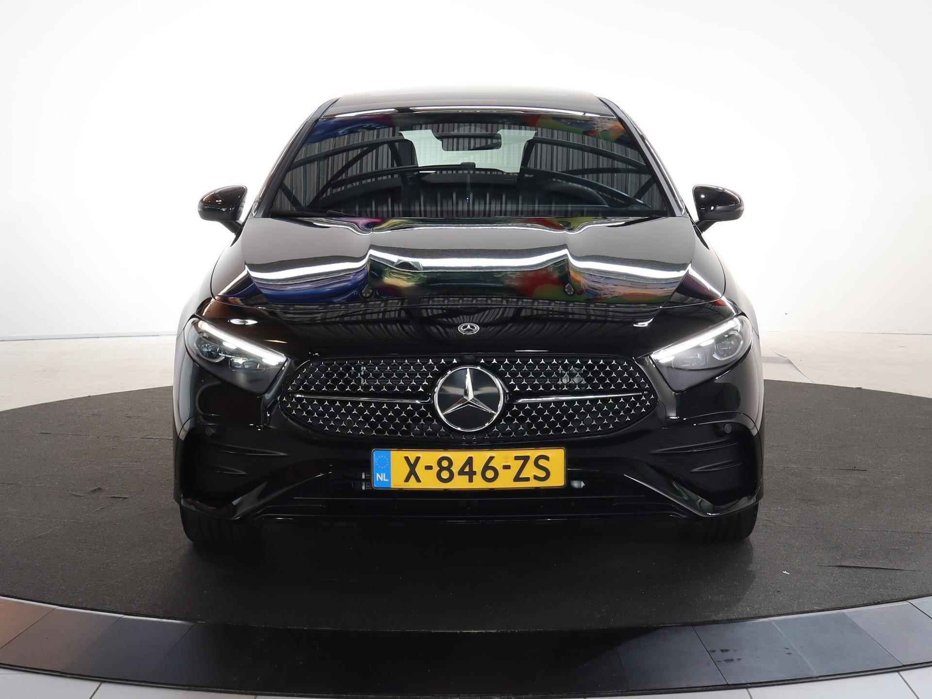 Mercedes-Benz A-klasse 250 e AMG Line | Nieuwprijs € 56.601 | Premium pakket | Panoramadak | 19-Inch | Stoelverwarming | Sfeerverlichting | Nightpakket - 4/31