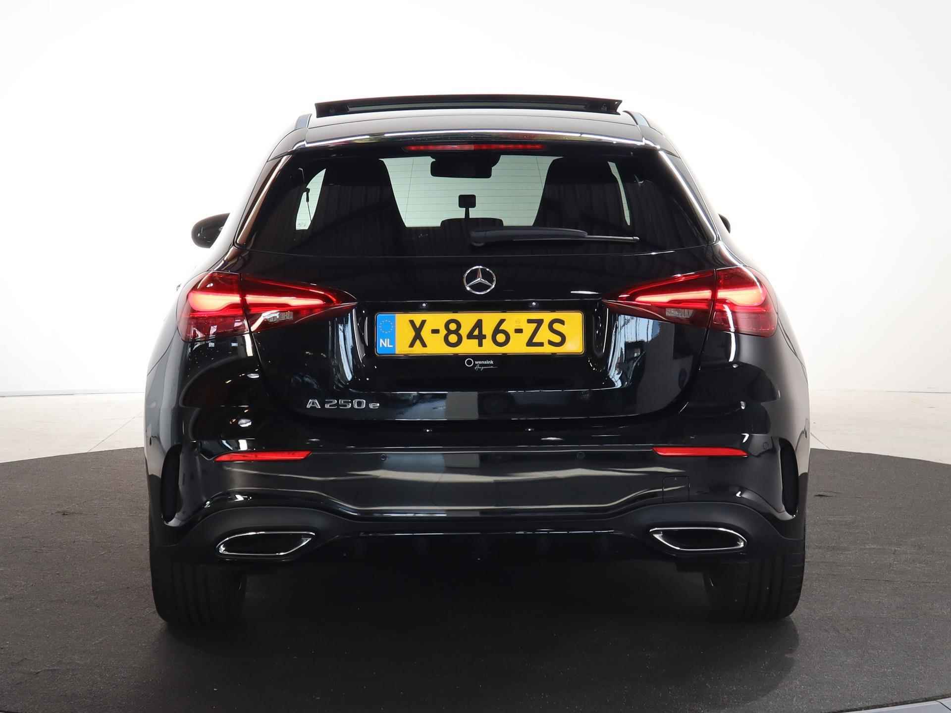 Mercedes-Benz A-klasse 250 e AMG Line | Nieuwprijs € 56.601 | Premium pakket | Panoramadak | 19-Inch | Stoelverwarming | Sfeerverlichting | Nightpakket - 5/31