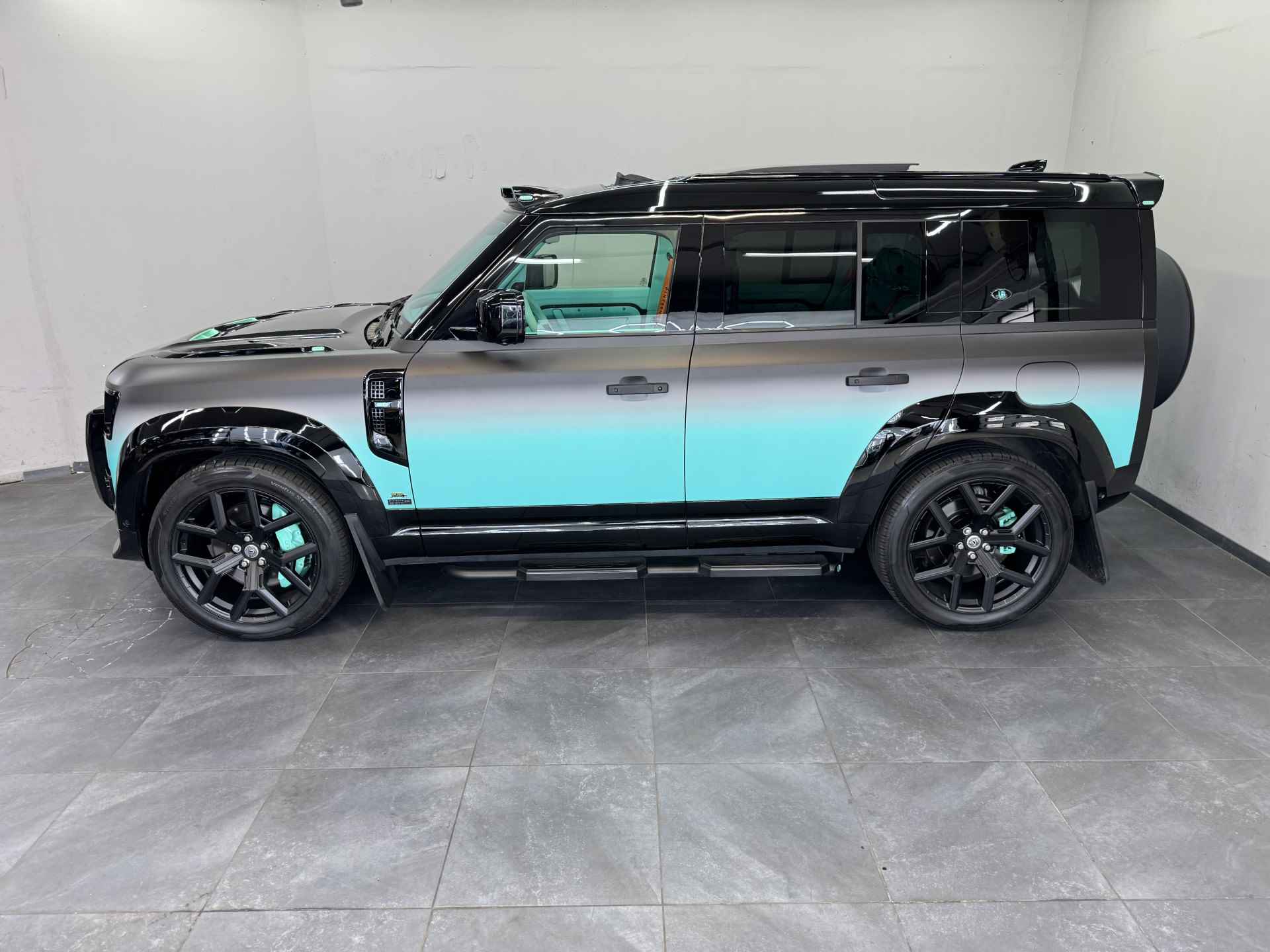 Land Rover Defender 2.0 P400e 110 X✅Customized Signature Car✅UNIEK✅Custom Interieur✅Stoelventilatie✅URBAN✅Meridian✅Panoramadak✅ - 31/108