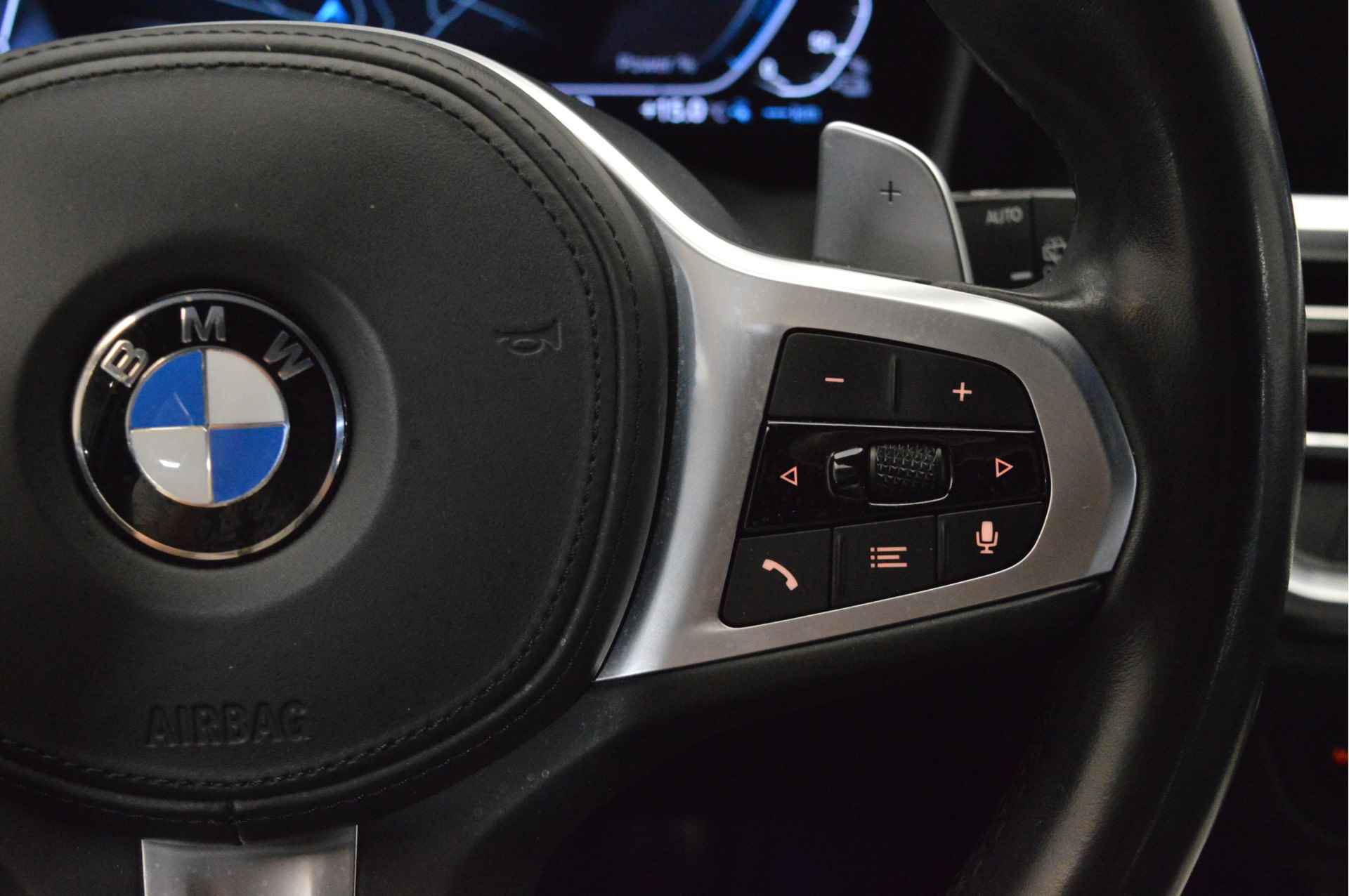 BMW 3 Serie Touring 330e High Executive M Sport Automaat / Sportstoelen / Active Cruise Control / LED / Parking Assistant / Live Cockpit Professional / Comfort Access - 17/23
