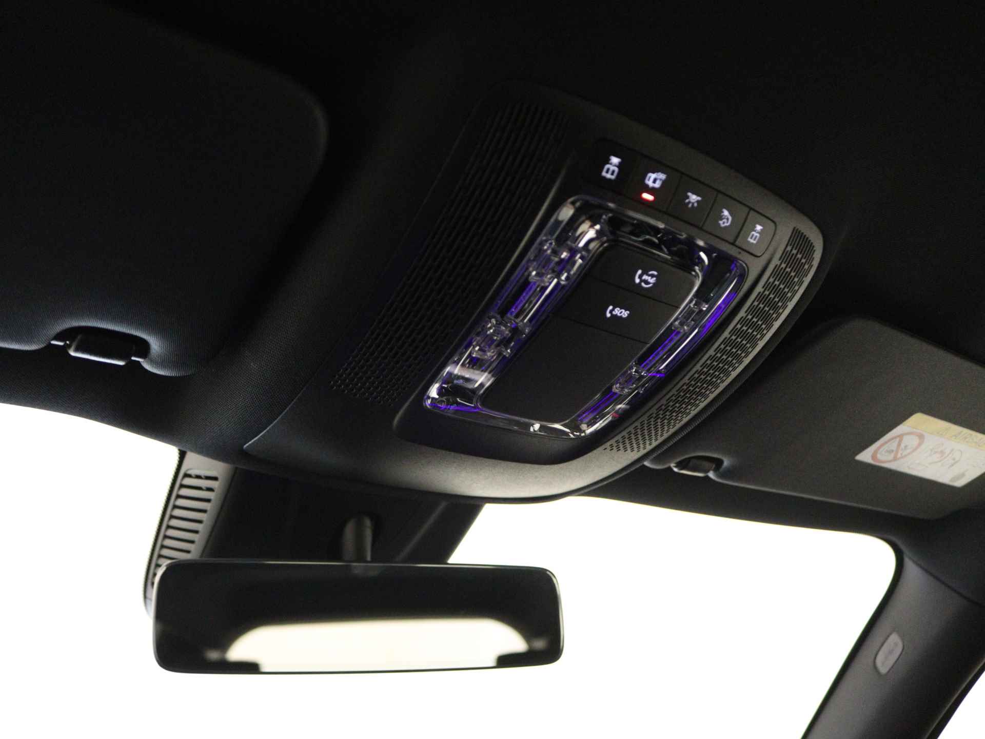 Mercedes-Benz EQB 250 Business Line 67 kWh | Advanced pakket | Dodehoekassistent | Sfeerverlichting | EASY PACK achterklep | Parkeerpakket met achteruitrijcamera | Stoelverwarming vooraan | - 25/37