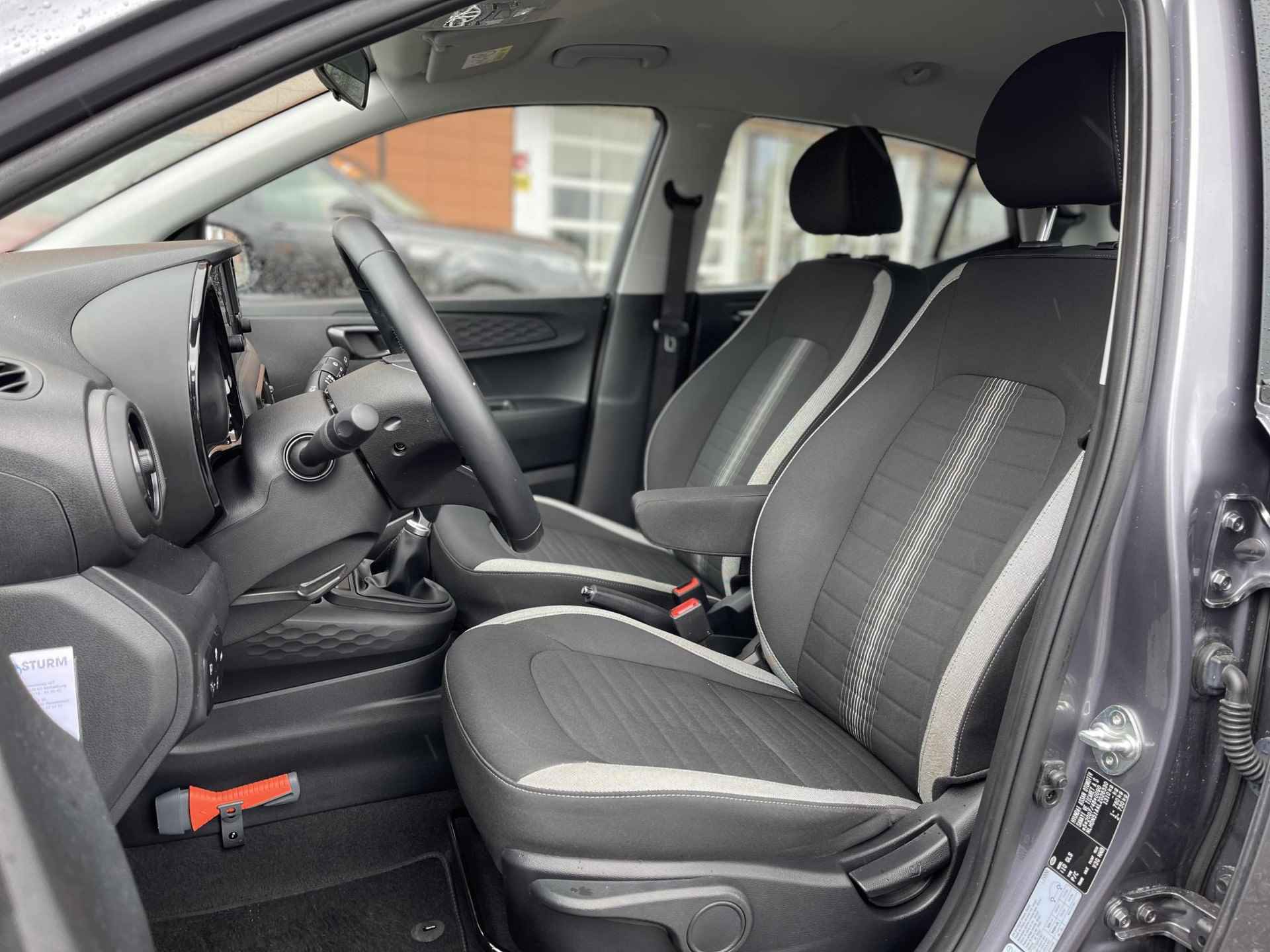 Hyundai i10 1.0 Comfort | Apple Carplay/Android Auto | LM Velgen | Bluetooth Tel. | Cruise Control | Airco | Rijklaarprijs! - 9/26