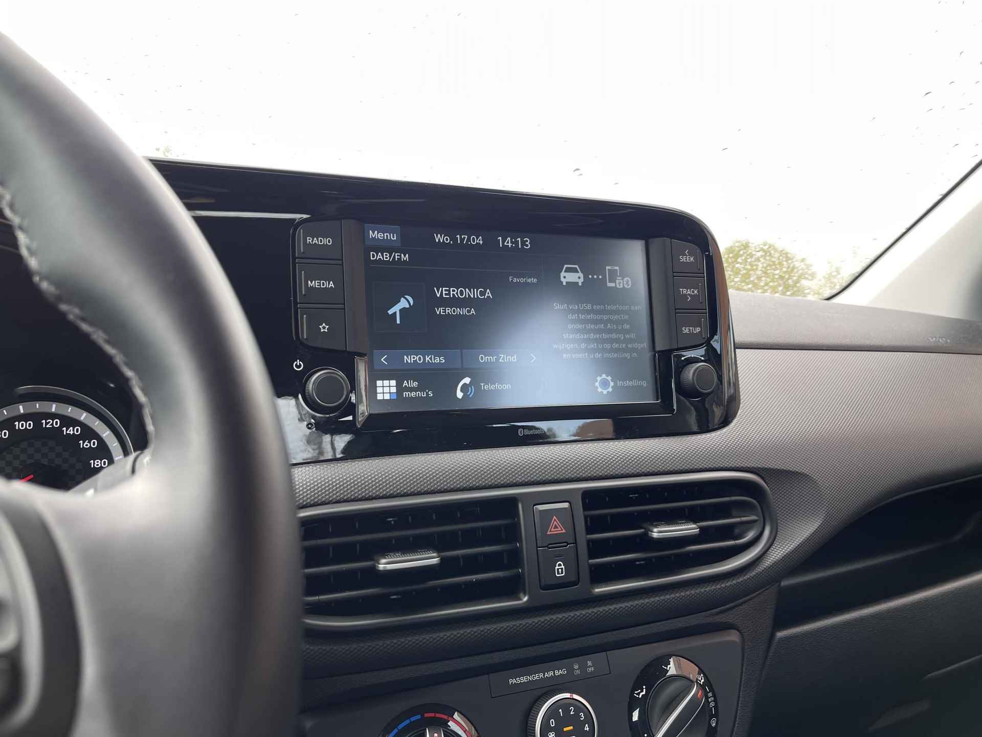 Hyundai i10 1.0 Comfort | Apple Carplay/Android Auto | LM Velgen | Bluetooth Tel. | Cruise Control | Airco | Rijklaarprijs! - 16/26