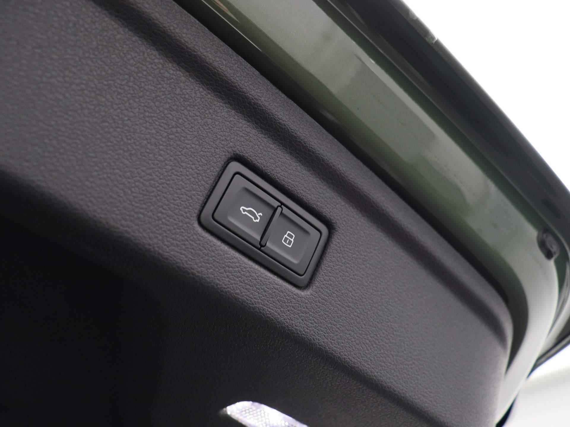 Audi A5 Sportback 40 TDI S edition quattro 204 PK | S-line exterieur | S-line interieur | Automaat | Navigatie | 360 Camera | Adaptive Cruise Control | Panoramadak | Head-up Display | Trekhaak | Stoelverwarming | Lichtmetalen velgen | Climate Control | Audi Sound System | Fabrieksgarantie | - 15/55