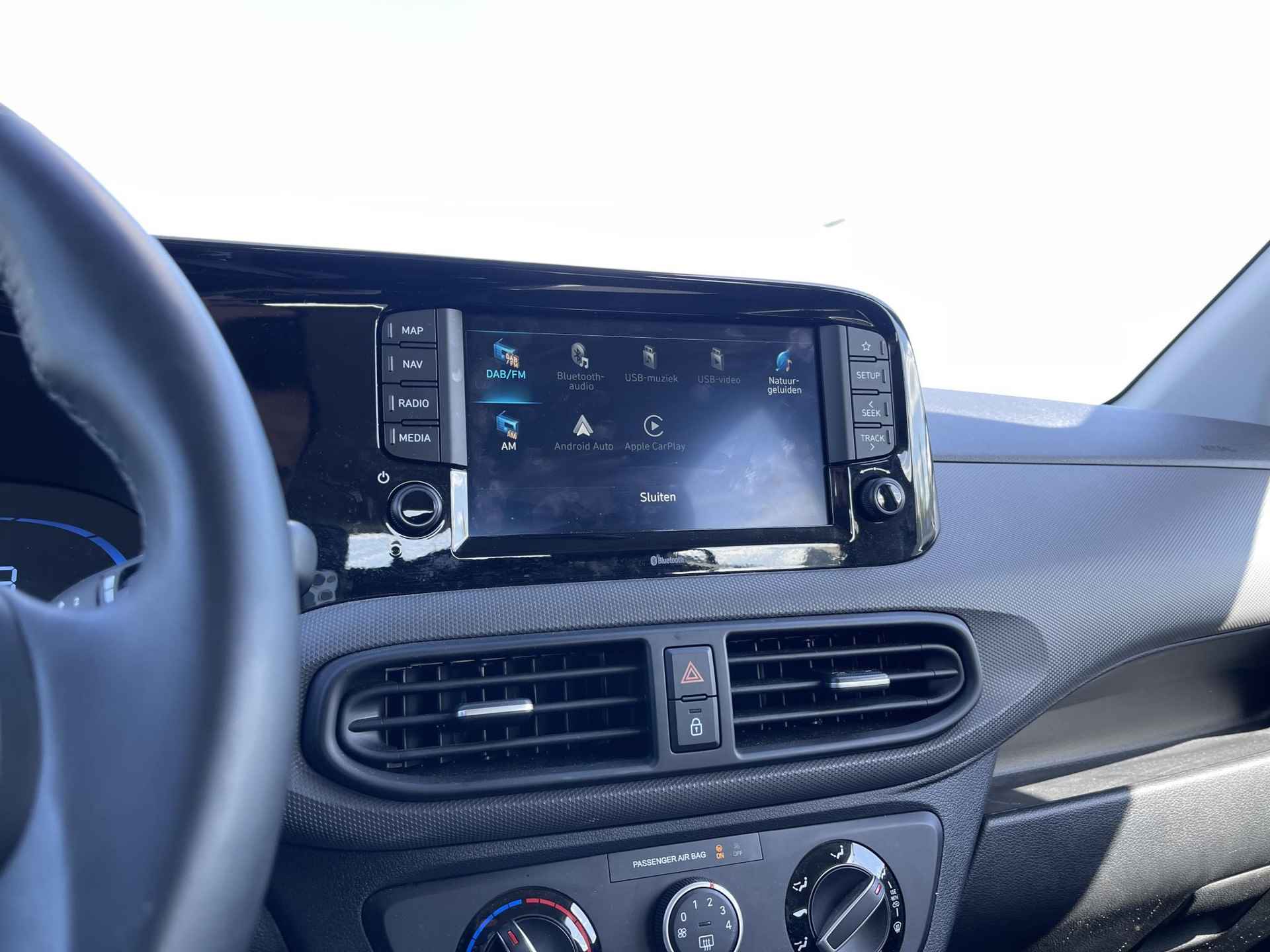 Hyundai i10 1.0 Comfort Smart *NIEUW MODEL* | Apple Carplay/Android Auto | Camera | Cruise Control | Airco | Bluetooth Tel. | DAB | Rijklaarprijs! - 16/25