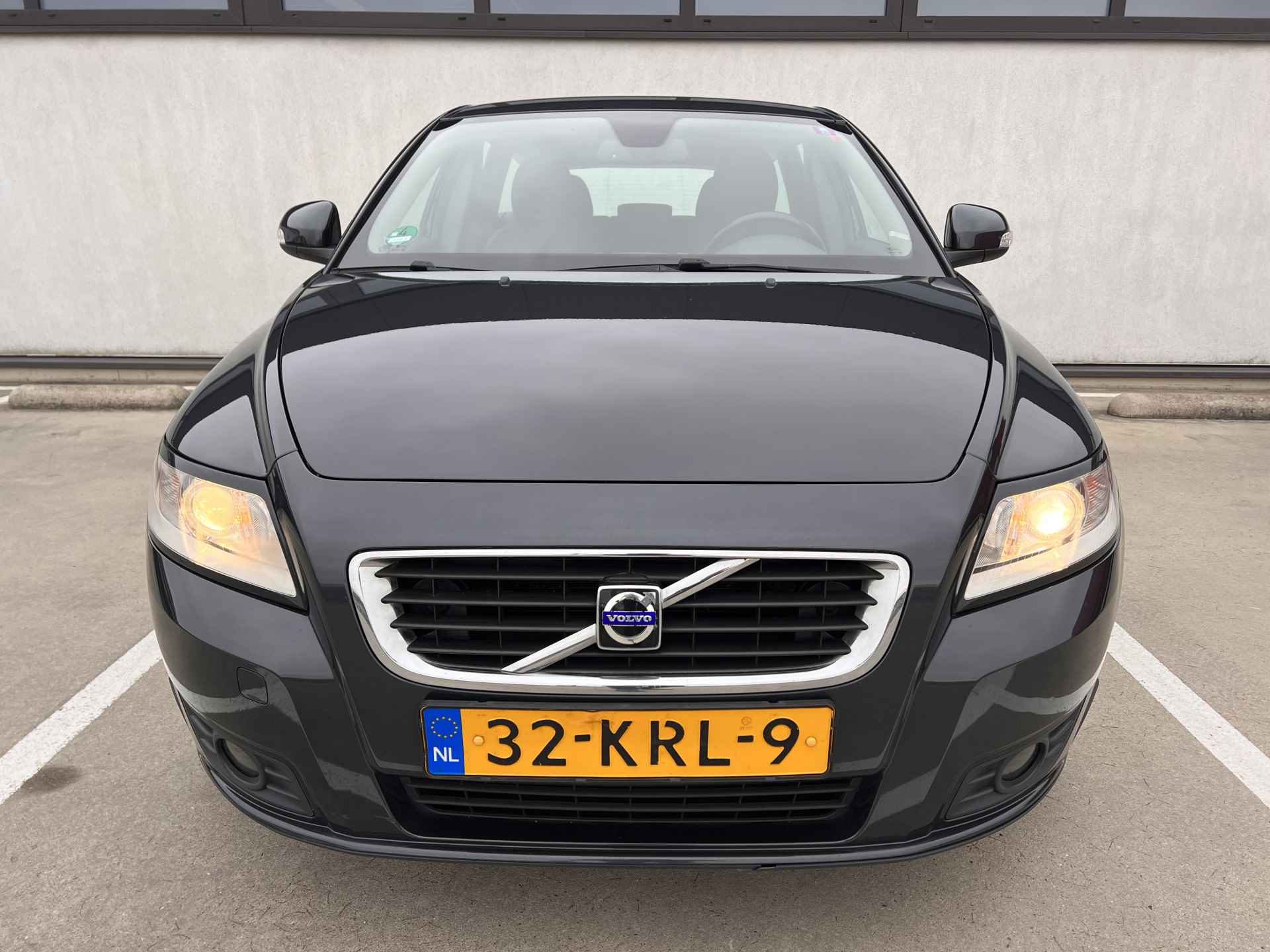 Volvo V50 2.0 Sport | Navi | Trekhaak | % Bovag Occasion partner % - 11/35