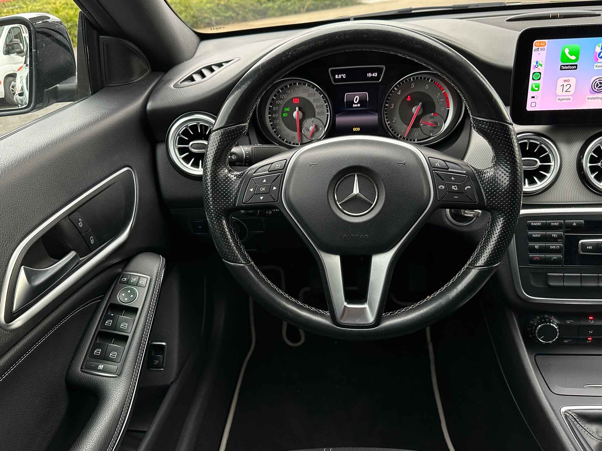 Mercedes-Benz CLA-klasse 180 Ambition|NL auto|Camera|Carplay|Sfeerverlichting|Xenon|18" lm|Sportstoelen - 16/33