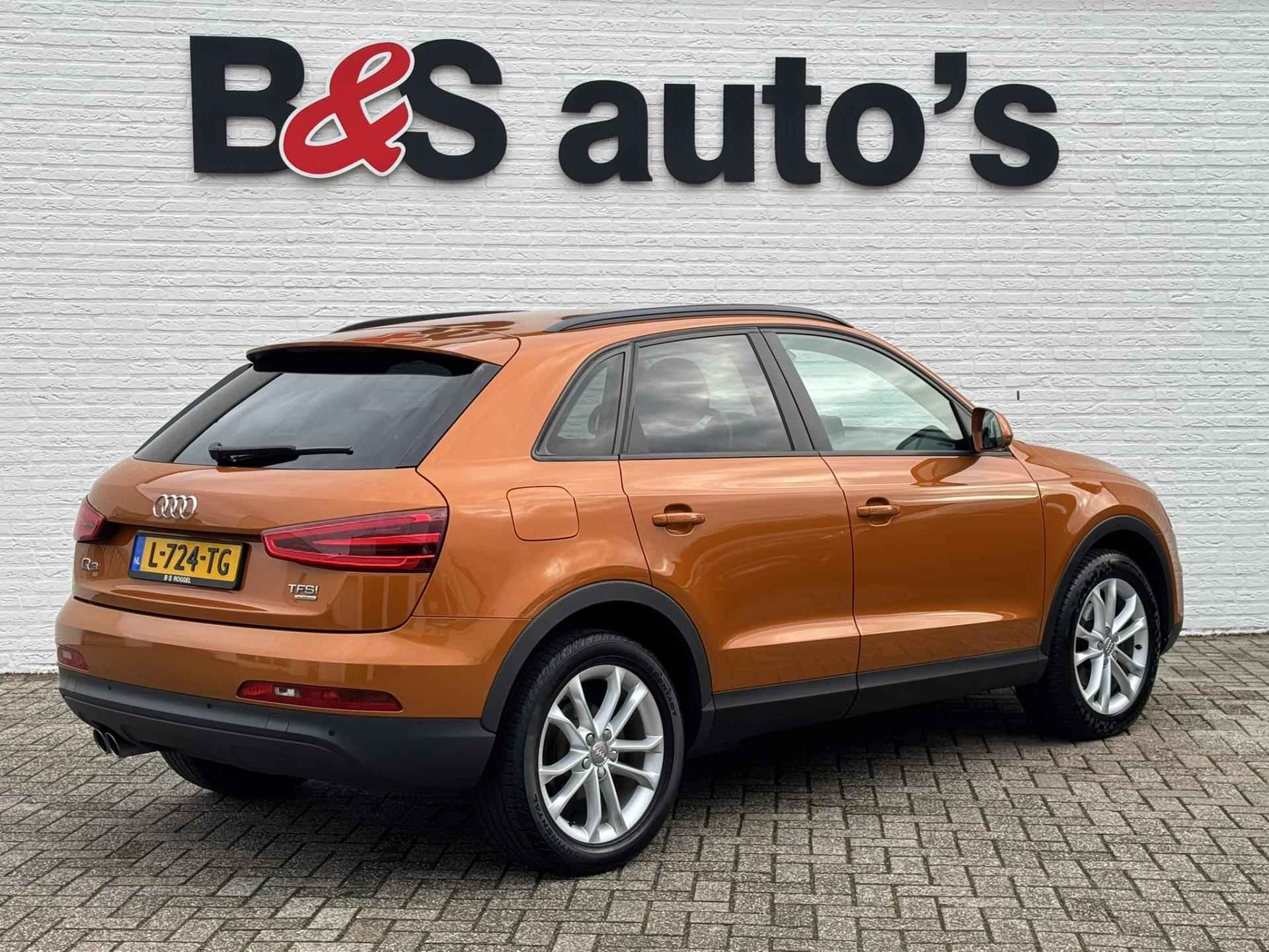 Audi Q3 2.0 TFSI quattro S Edition Automaat Cruise control Parkeersensor Climate control - 2/47