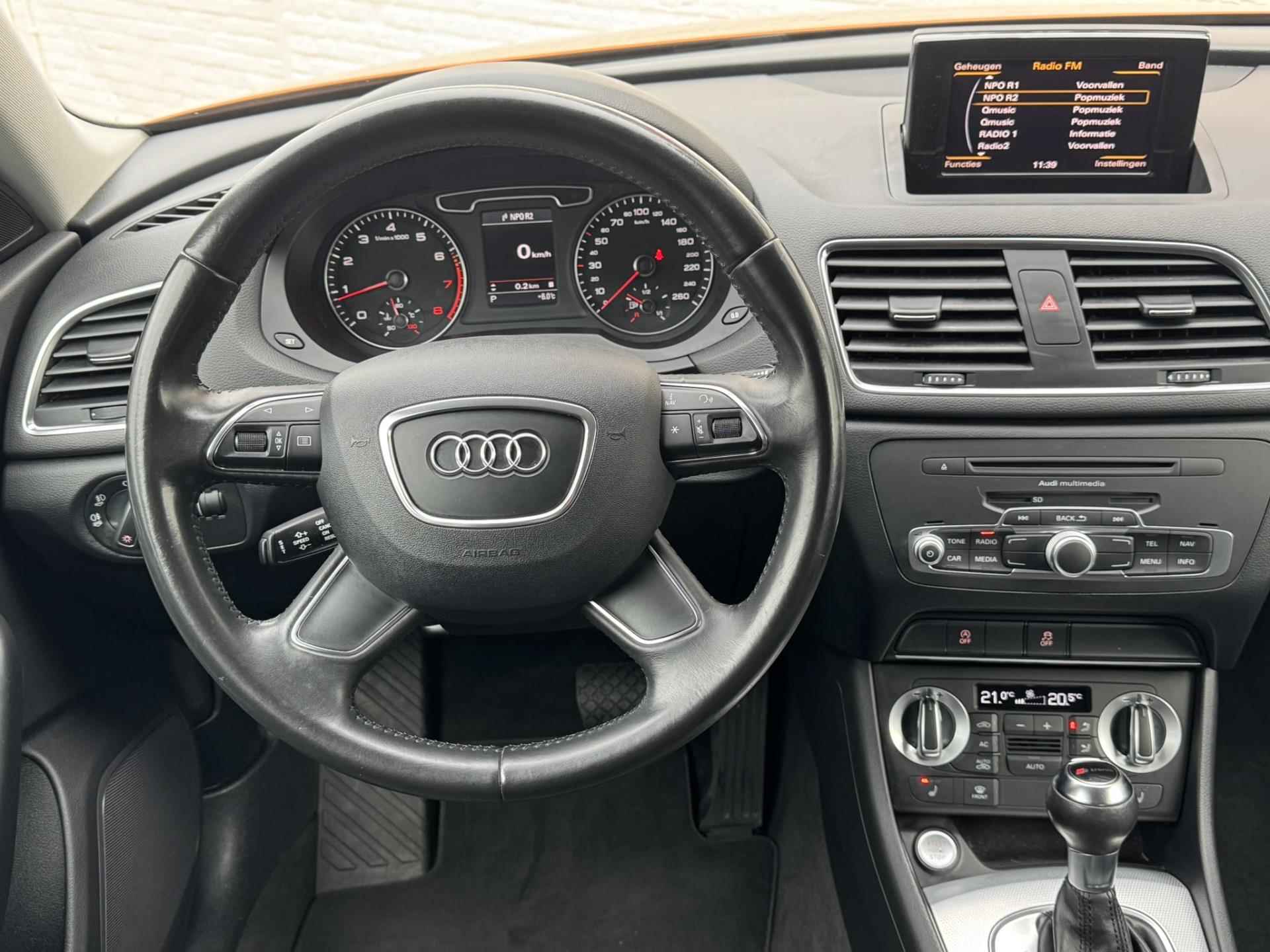 Audi Q3 2.0 TFSI quattro S Edition Automaat Cruise control Parkeersensor Climate control - 14/47