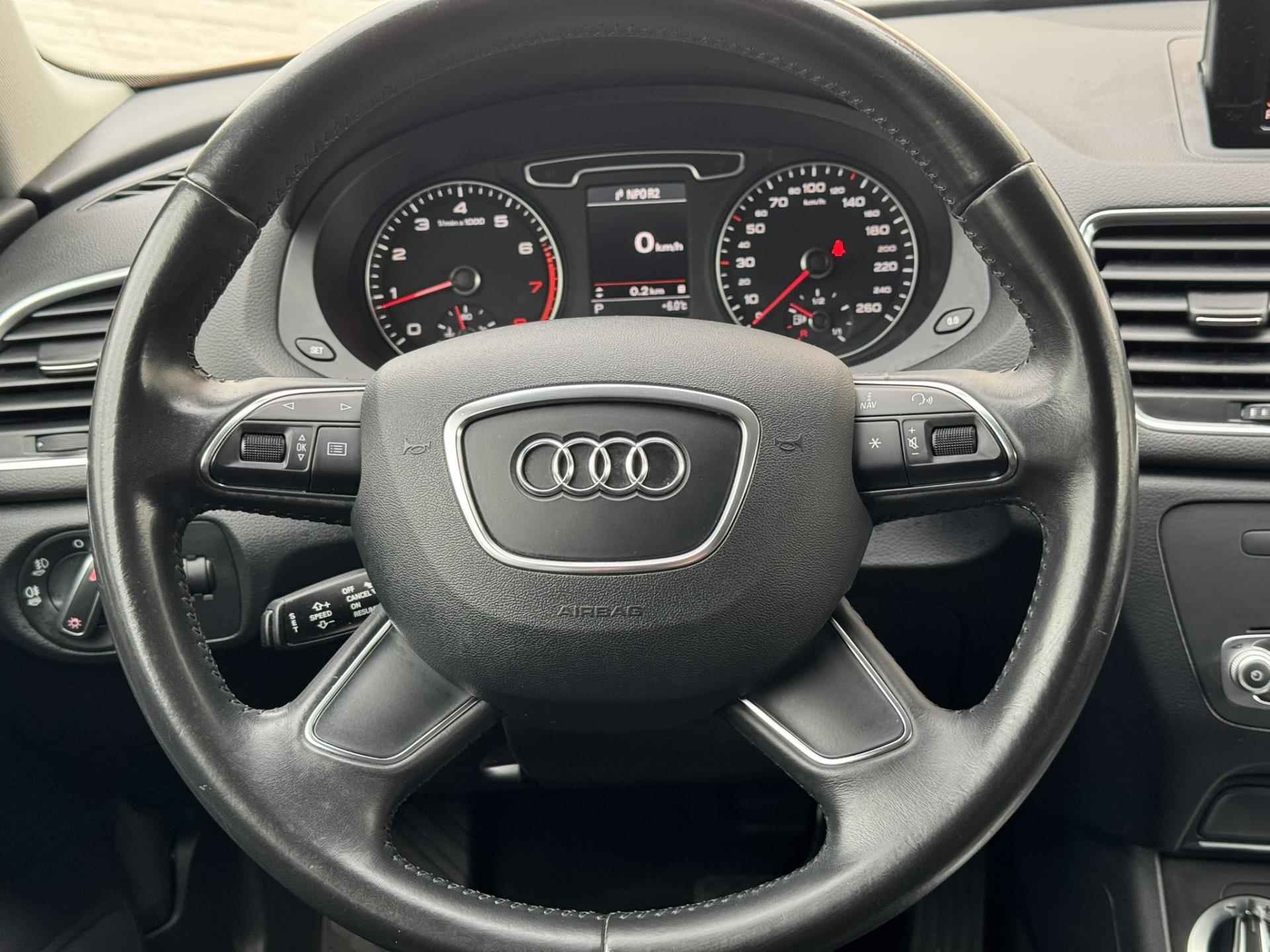 Audi Q3 2.0 TFSI quattro S Edition Automaat Cruise control Parkeersensor Climate control - 31/47