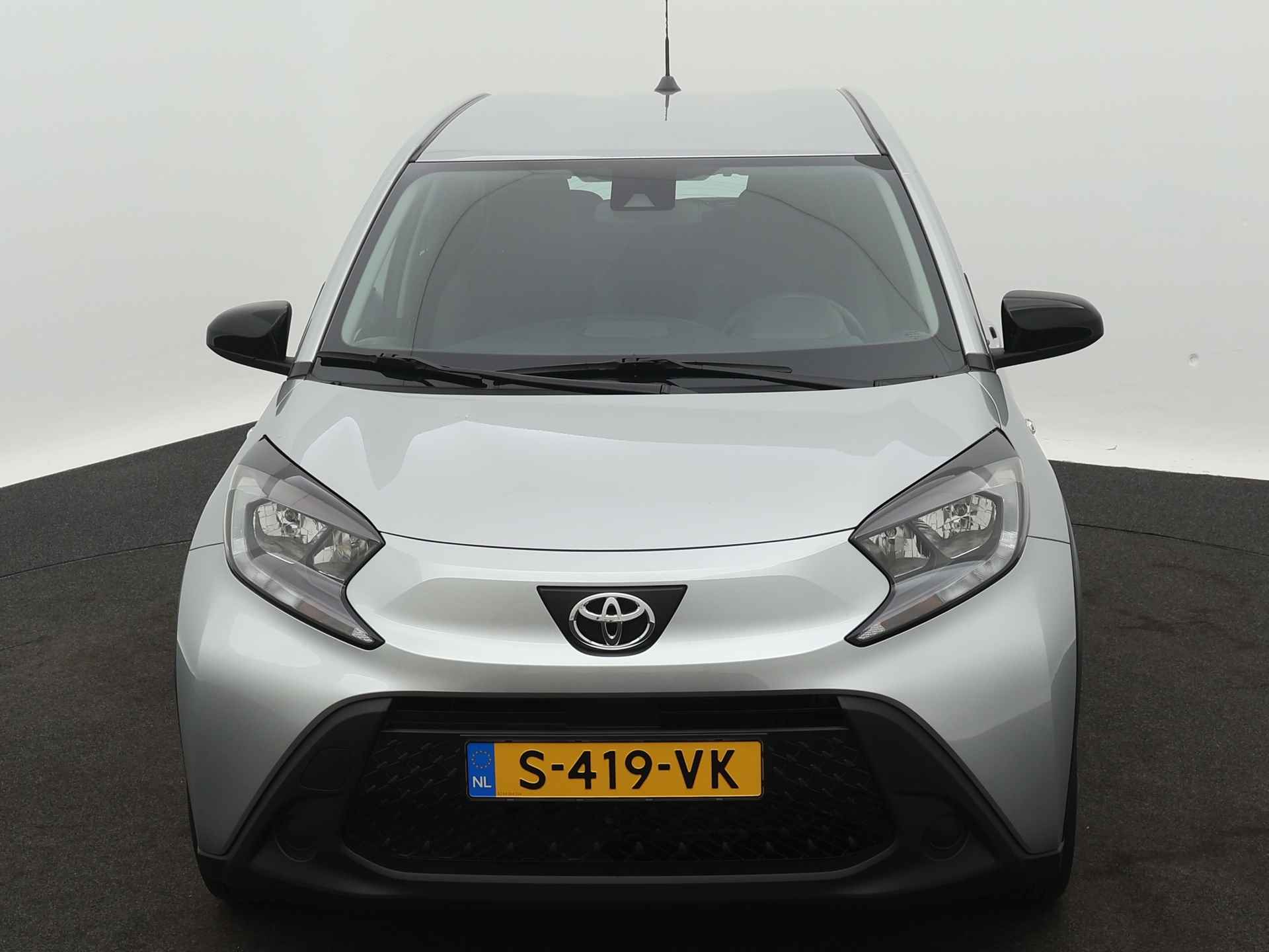 Toyota Aygo X 1.0 VVT-i MT play - 28/41