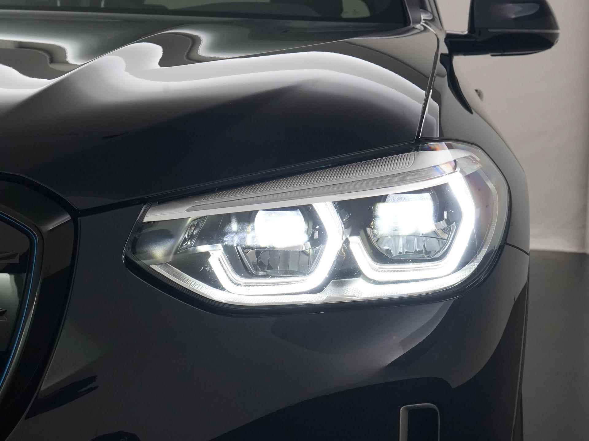 BMW iX3 High Executive 80 kWh Shadow | Trekhaak | Panoramadak | Harman/Kardon | Head-up | Zondag Open! - 25/49