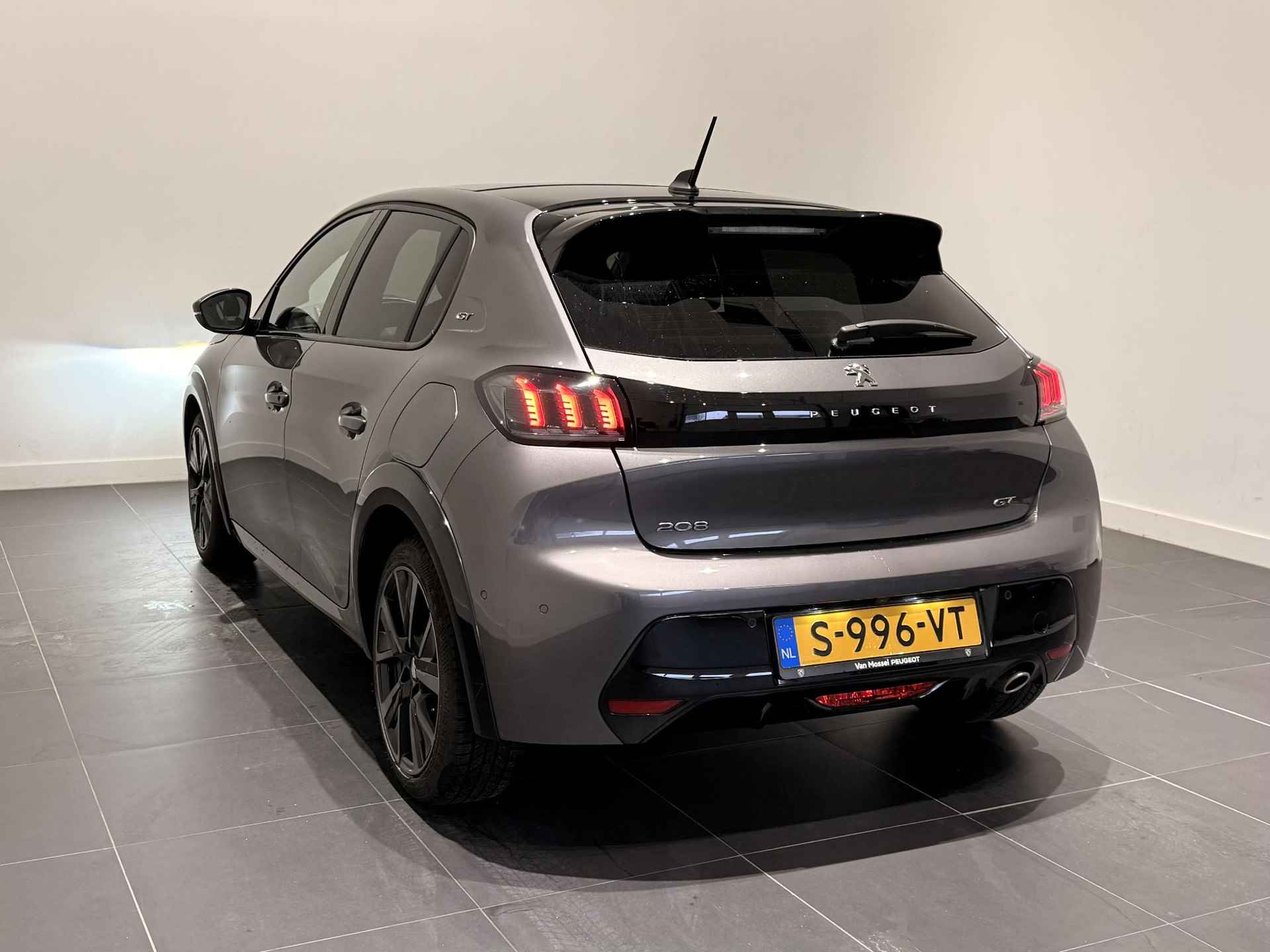 Peugeot 208 1.2 PureTech GT | Apple Carplay & Android Auto | Camera | Panorama dak | - 7/27