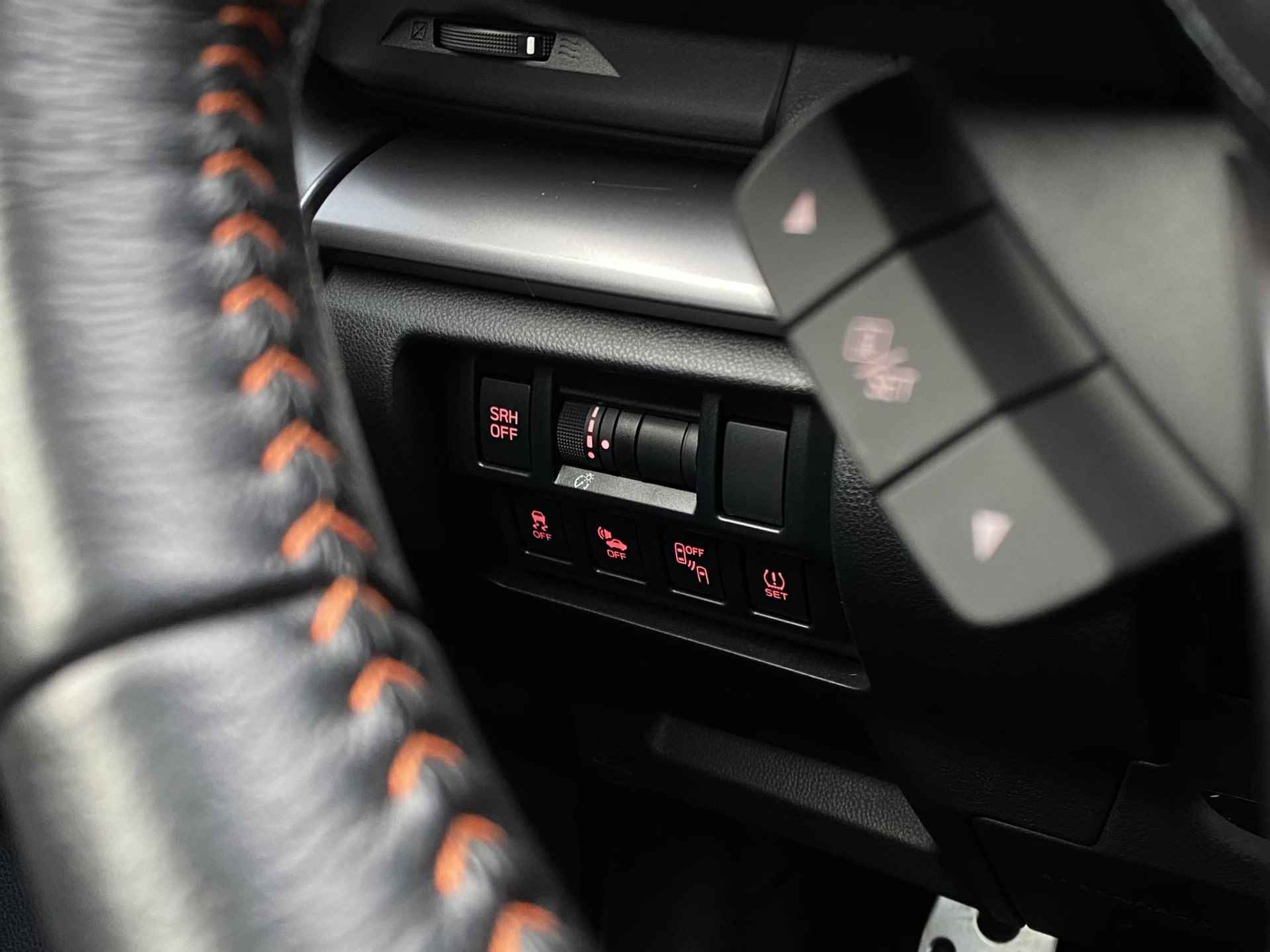 Subaru XV 2.0i e-BOXER Premium | Cruise Control adaptief | Navigatie | Camera | Stoelverwarming | Lederen Bekleding | Schuif/Kantel Dak | Parkeer Assistentie | - 22/44