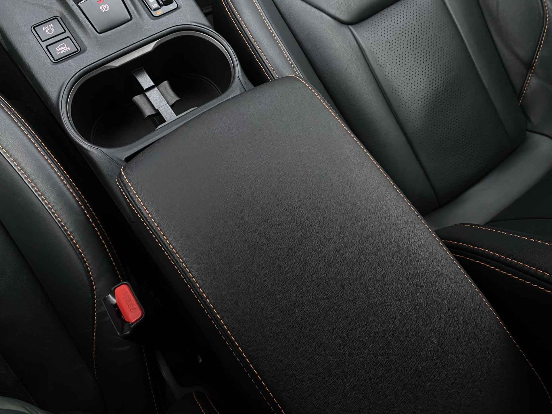 Subaru XV 2.0i e-BOXER Premium | Cruise Control adaptief | Navigatie | Camera | Stoelverwarming | Lederen Bekleding | Schuif/Kantel Dak | Parkeer Assistentie | - 40/44