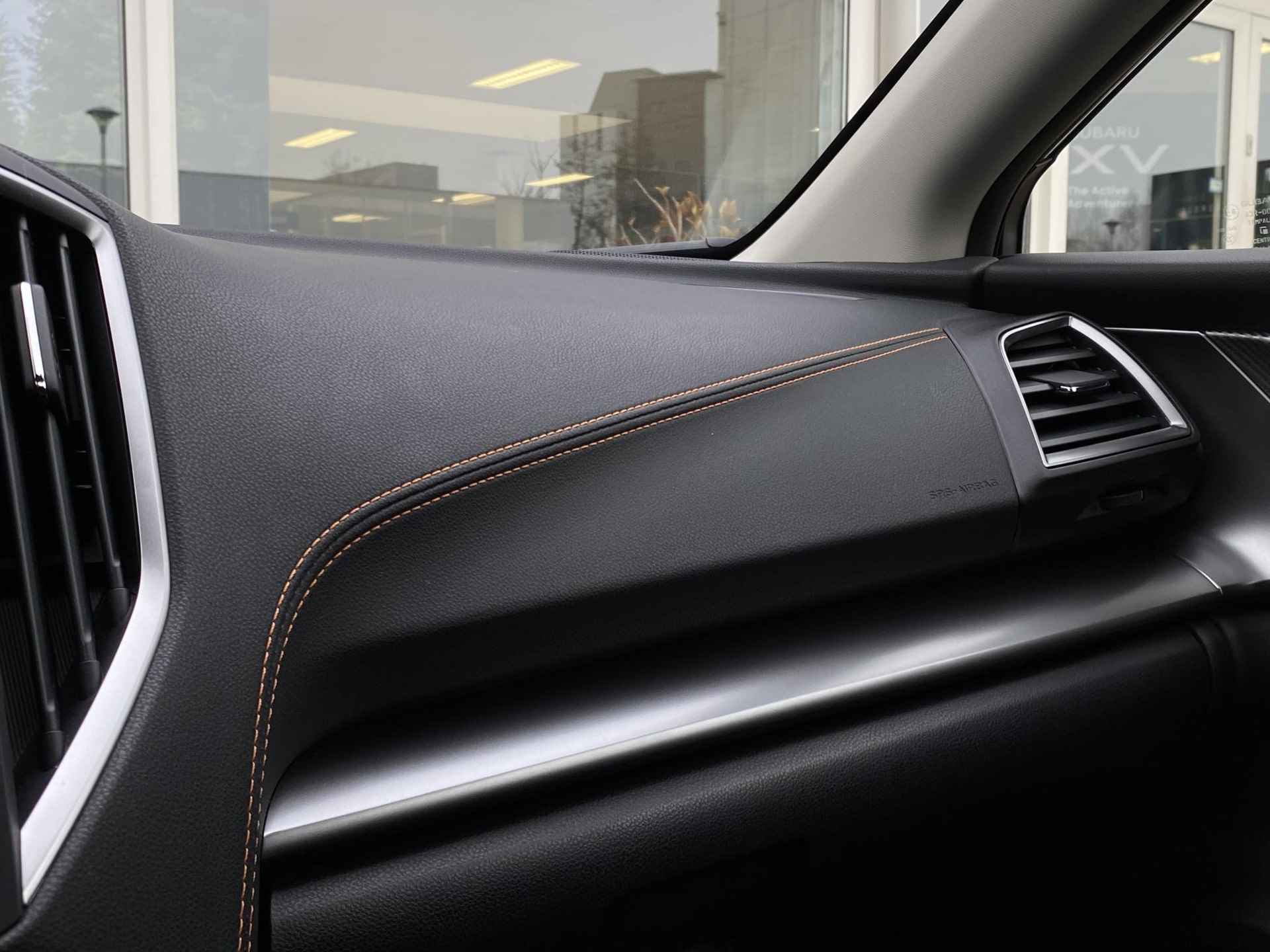 Subaru XV 2.0i e-BOXER Premium | Cruise Control adaptief | Navigatie | Camera | Stoelverwarming | Lederen Bekleding | Schuif/Kantel Dak | Parkeer Assistentie | - 41/44