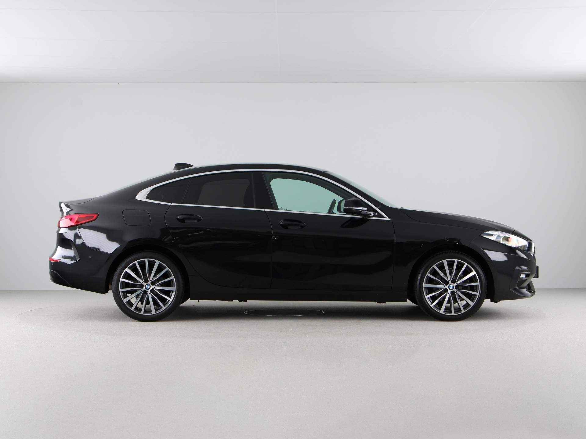 BMW 2 Serie 218i Executive Sport Line Achteruitrijcamera, Hifi System - 9/23