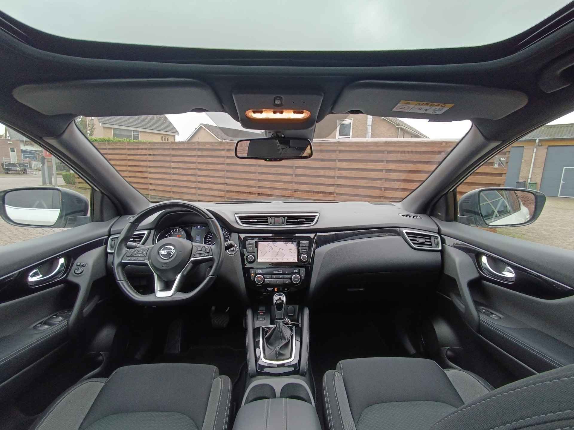 Nissan Qashqai 1.3 DIG-T N-Tec Automaat, pano, carplay, camera - 3/28