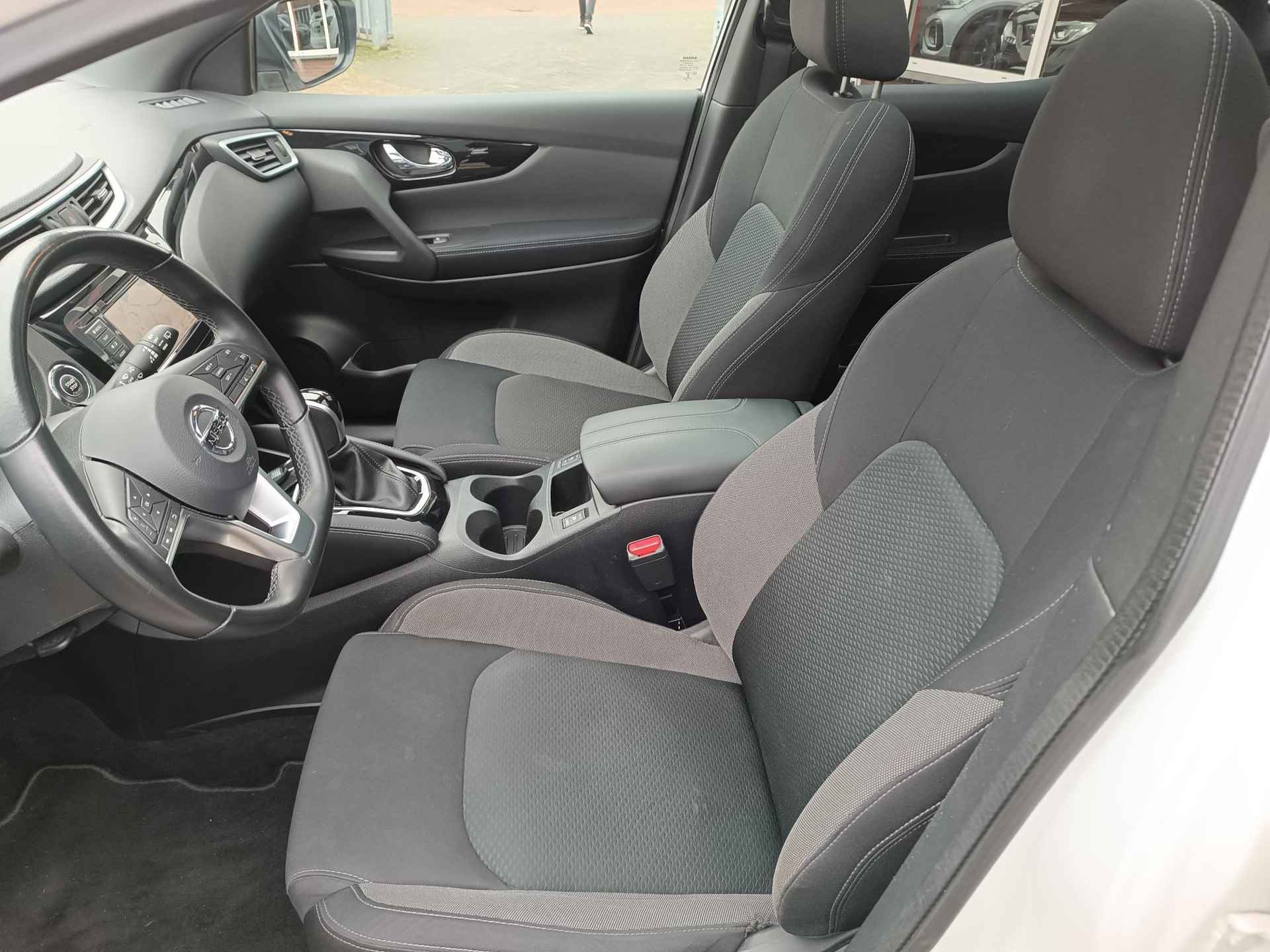 Nissan Qashqai 1.3 DIG-T N-Tec Automaat, pano, carplay, camera - 7/28