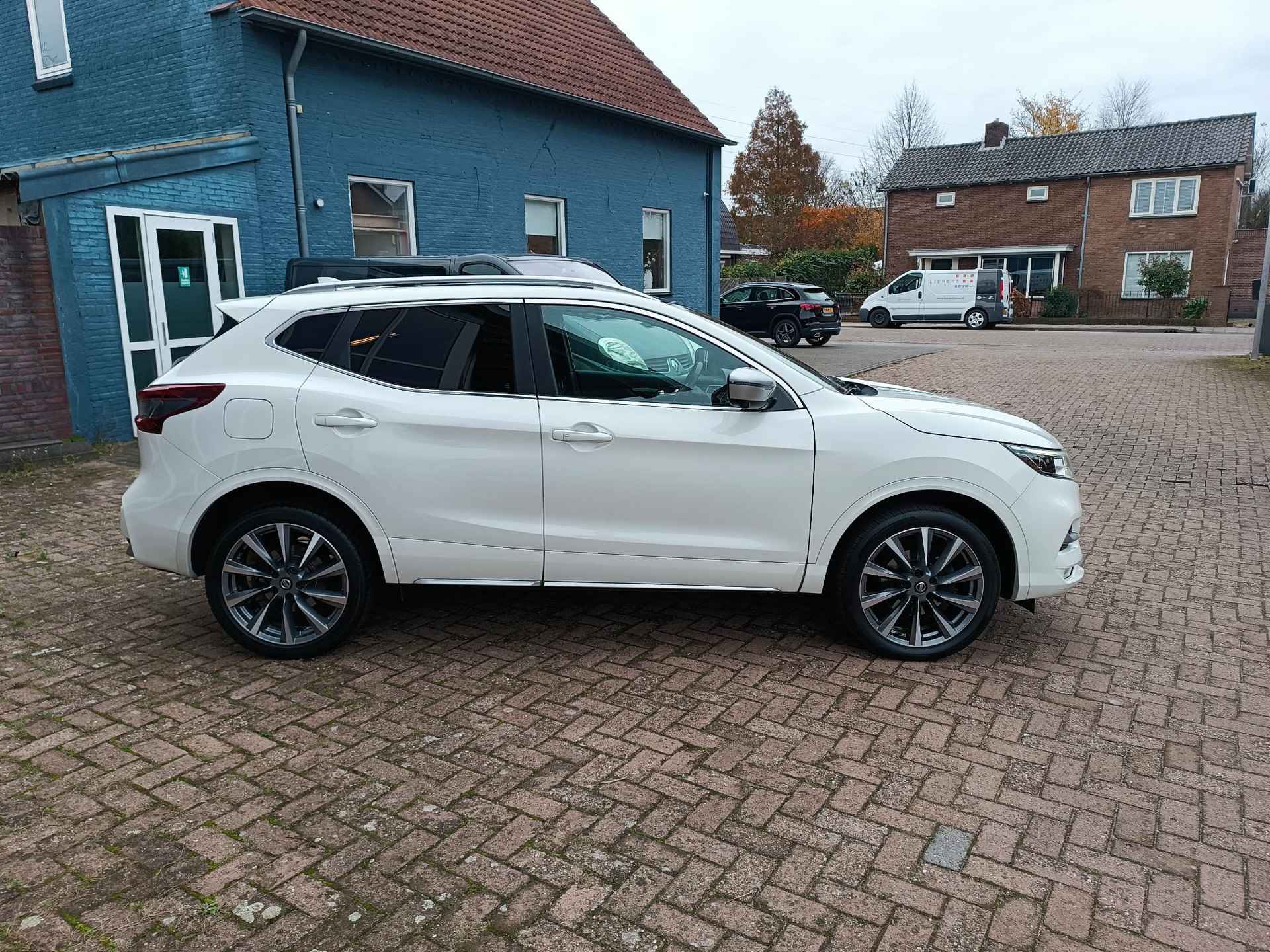 Nissan Qashqai 1.3 DIG-T N-Tec Automaat, pano, carplay, camera - 26/28