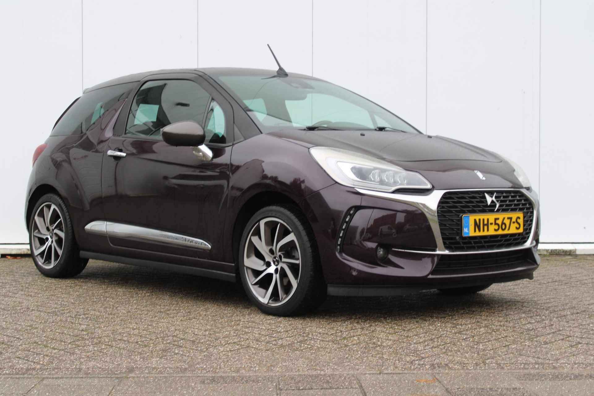 DS 3 Cabrio Sport Chic 1.2 130 pk / Camera / Alcantara / LED - 3/57