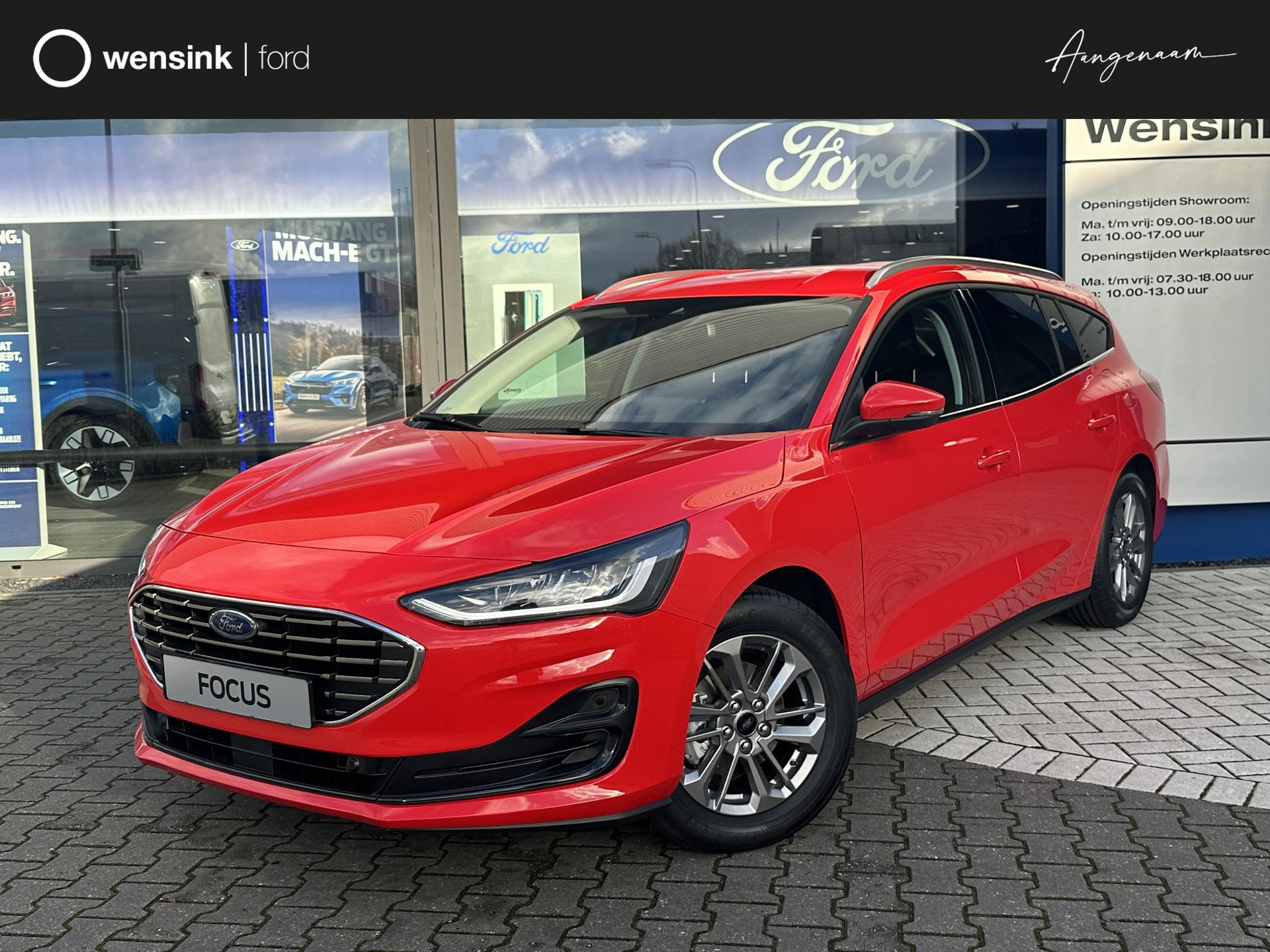 Ford Focus Wagon 1.0 EcoBoost Hybrid Titanium Winter Pack - €2.500,- Ford Voordeel