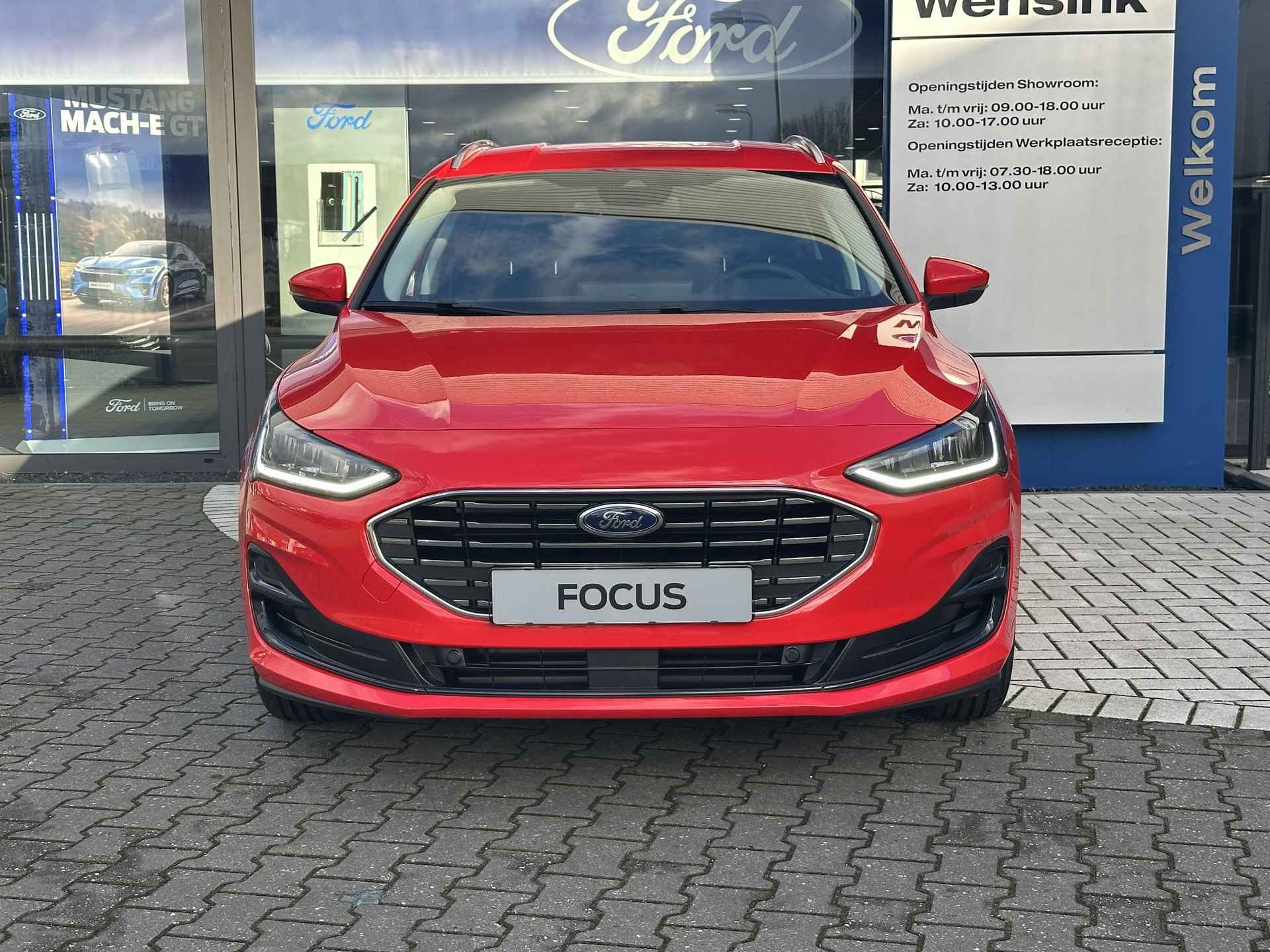 Ford Focus Wagon 1.0 EcoBoost Hybrid Titanium Winter Pack - €2.500,- Ford Voordeel - 3/30