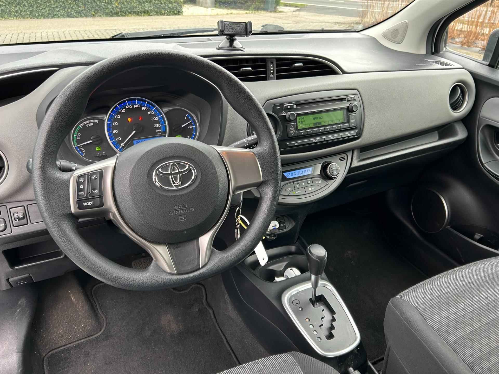 Toyota Yaris 1.5 Hybrid Now | automaat | airco | stoelverwarming | - 3/19