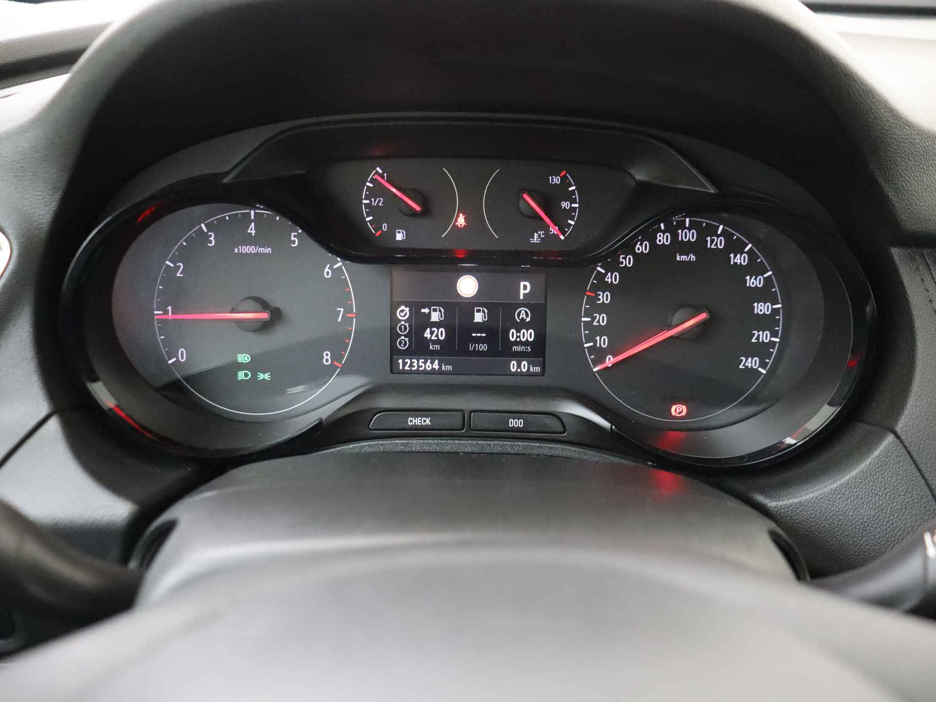 Opel Grandland X 1.2 Turbo 120 Jaar Edition Automaat | Navigatie by App | Climate Control - 8/31