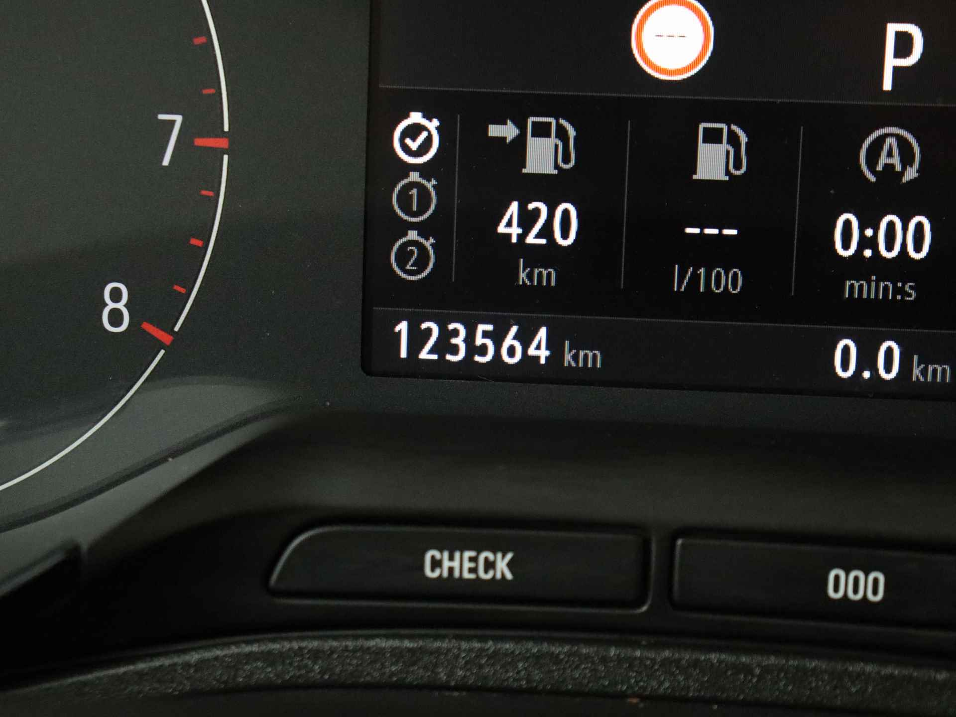 Opel Grandland X 1.2 Turbo 120 Jaar Edition Automaat | Navigatie by App | Climate Control - 9/31