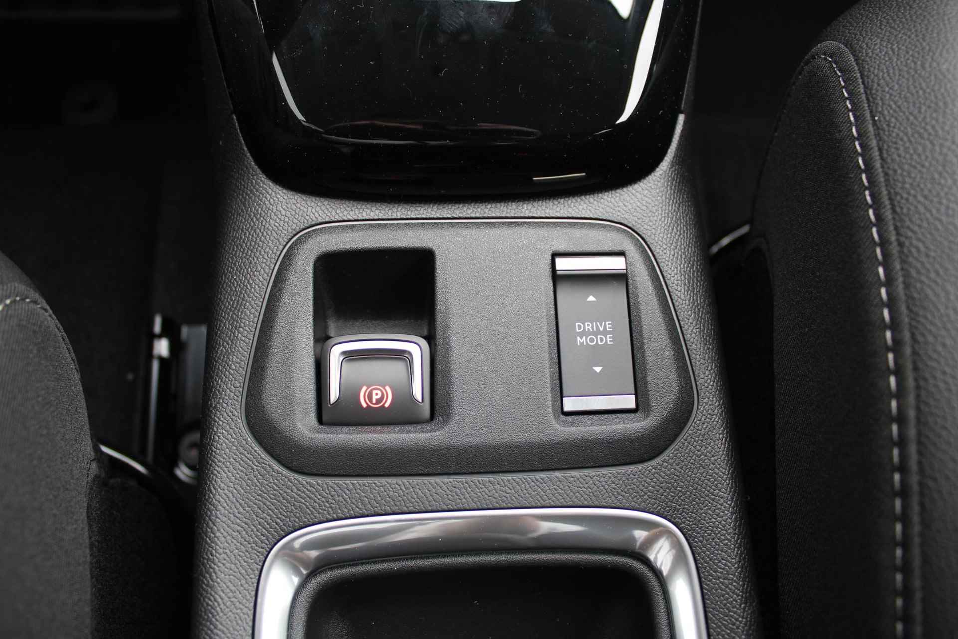 Opel Corsa-e Level 3 50 kWh *Premium pakket*Navi*Apple Carplay/Android Auto*Bluetooth*Camera - 30/33