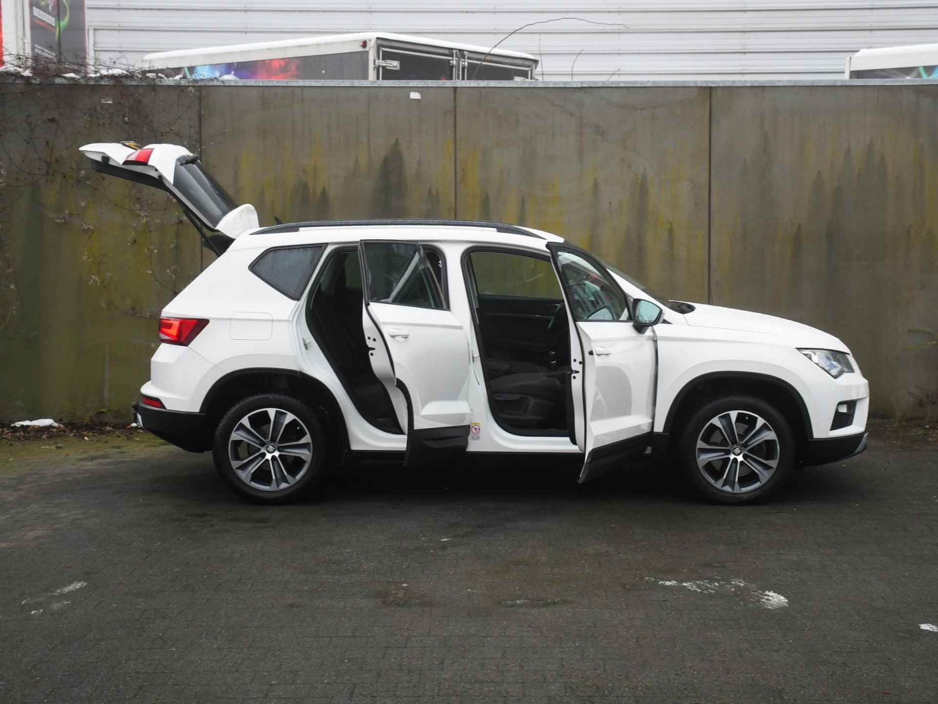 SEAT Ateca Style 1.4 EcoTSI 150pk TREKHAAK | HALF LEDER/ALCANTARA | 17''LM | CRUISE.C | PDC + CAM. | NAVI - 30/31