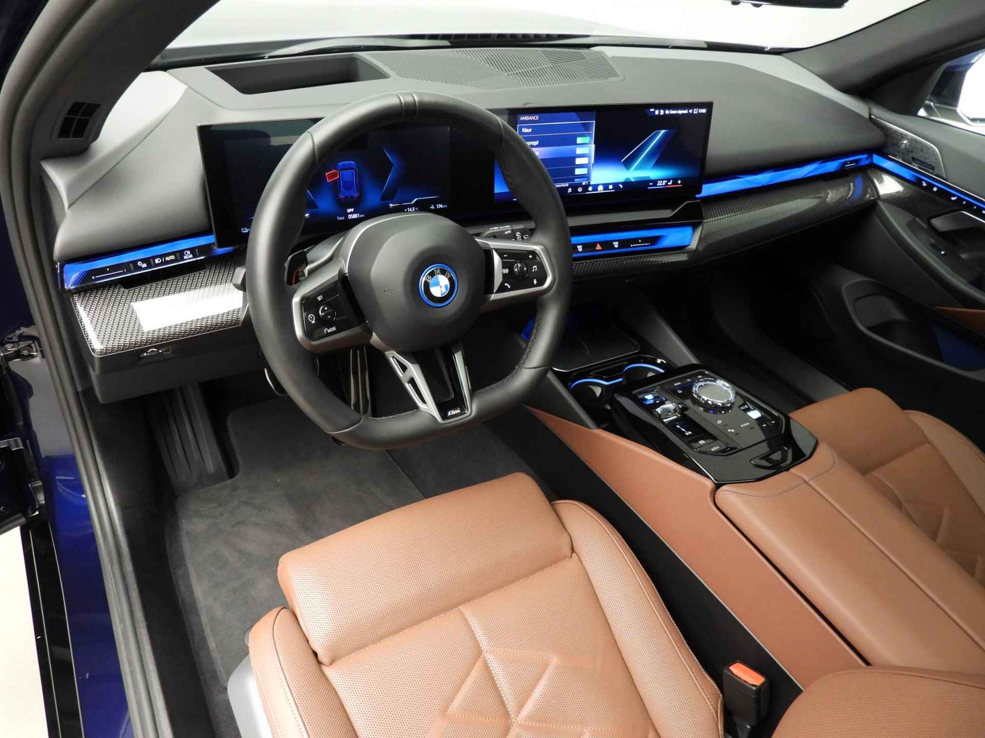 BMW i5 Touring eDrive40 | M-Sportpakket | LED | Leder | HUD | Schuifdak | Keyles go | DAB | Bowers & Wilkins sound | Alu 20 inch - 7/57