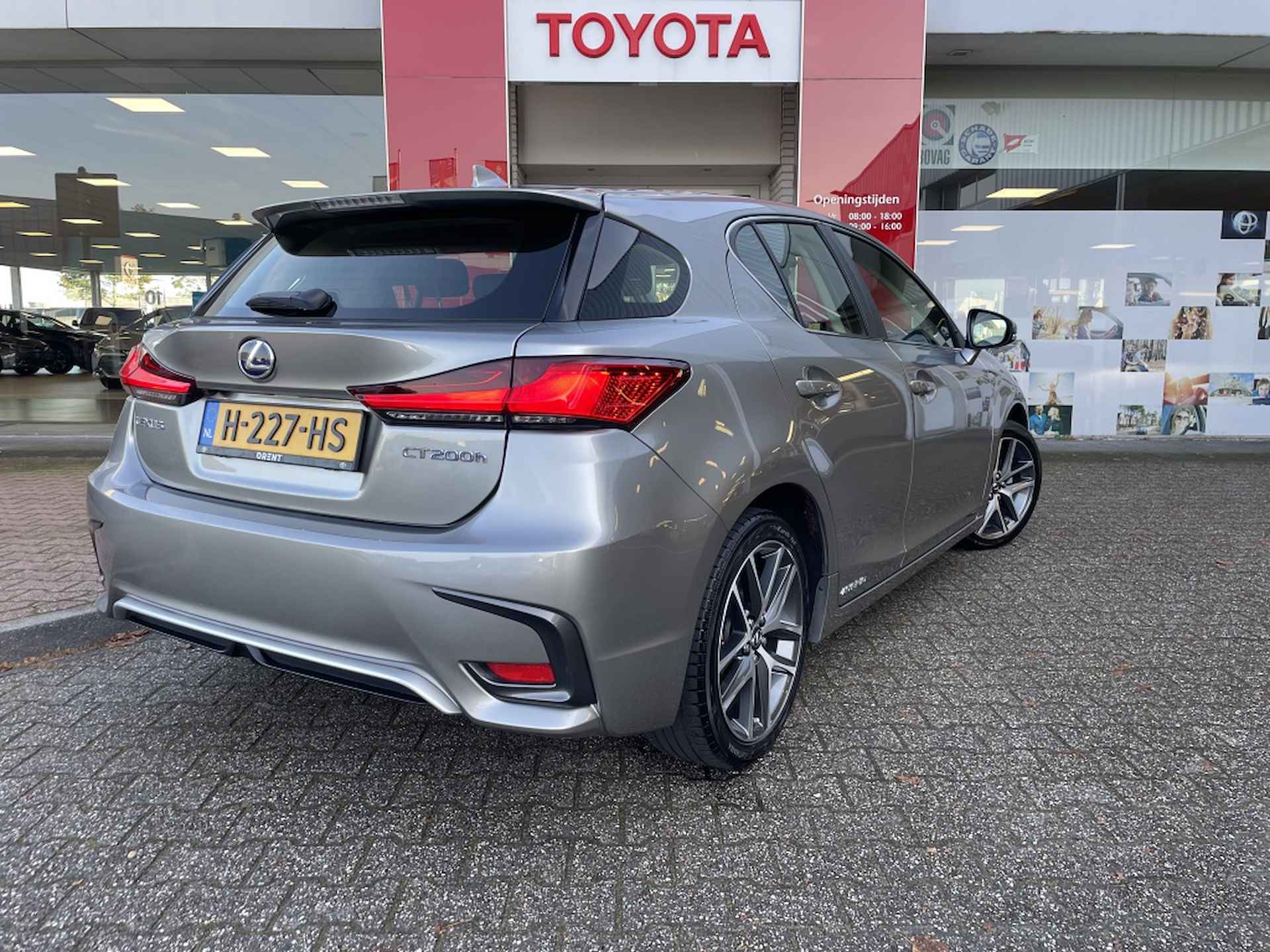 Lexus CT 200h Business Line Pro | Navi | Schuifkanteldak | Achteruitrijca - 3/34