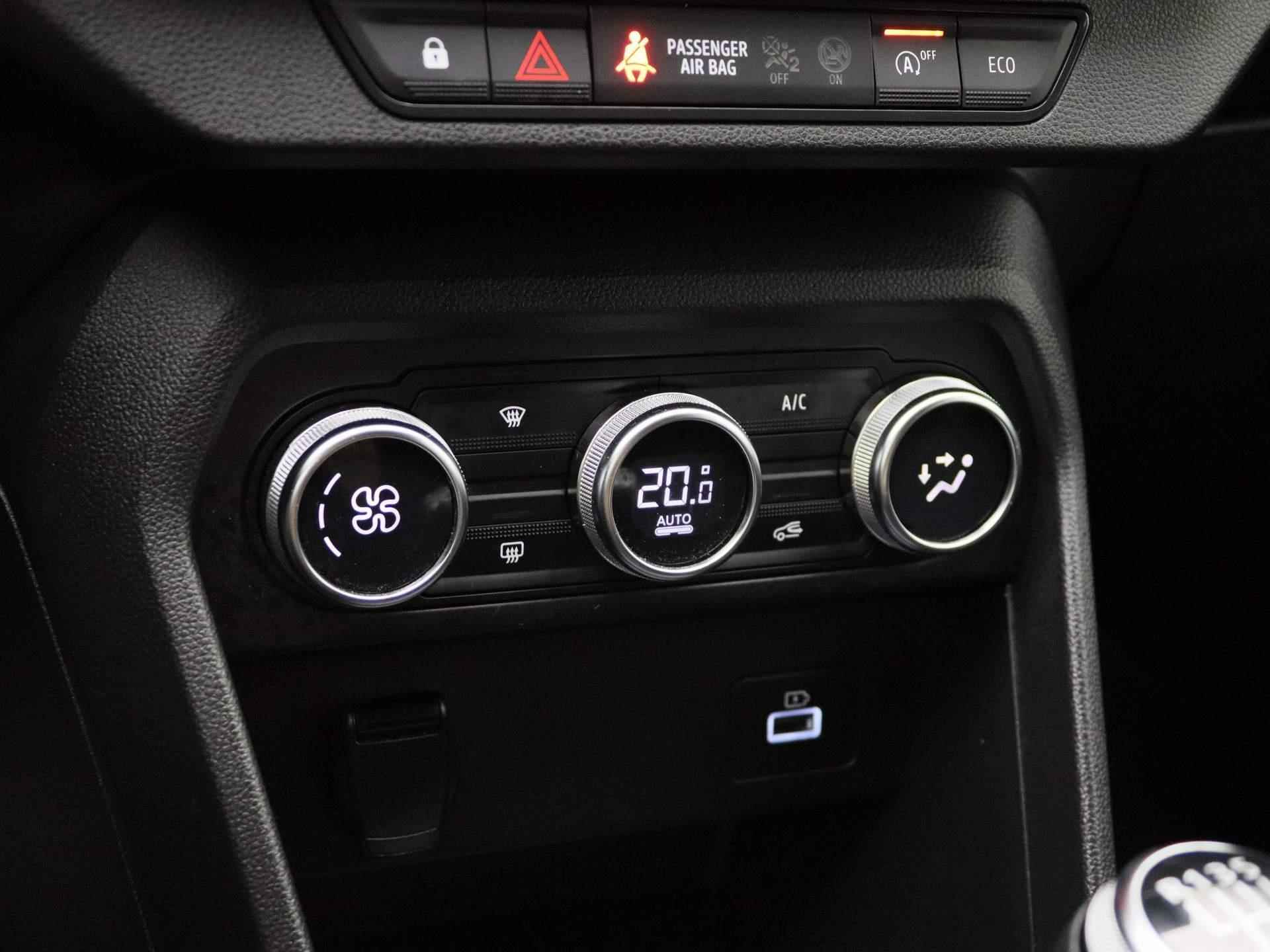 Dacia Jogger 1.0 TCe 100Pk Bi-Fuel Extreme 5p. | Trekhaak | Navigatie | Draadloze Apple & Android Carplay | Climate Control | Parkeersensoren & Camera | Keyless Entry | Privacy Glass | - 21/39