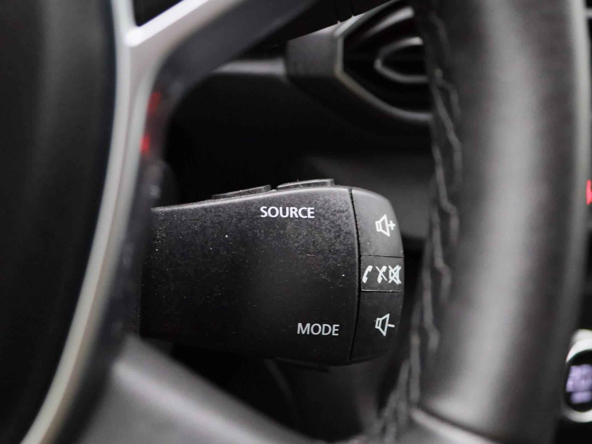 Dacia Jogger 1.0 TCe 100Pk Bi-Fuel Extreme 5p. | Trekhaak | Navigatie | Draadloze Apple & Android Carplay | Climate Control | Parkeersensoren & Camera | Keyless Entry | Privacy Glass | - 25/39