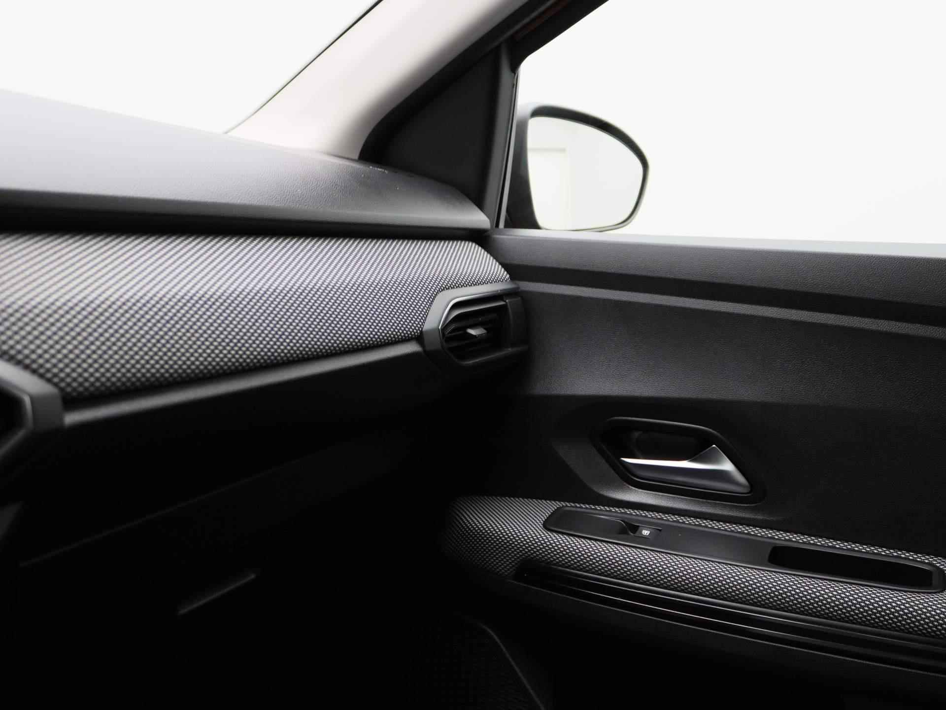 Dacia Jogger 1.0 TCe 100Pk Bi-Fuel Extreme 5p. | Trekhaak | Navigatie | Draadloze Apple & Android Carplay | Climate Control | Parkeersensoren & Camera | Keyless Entry | Privacy Glass | - 29/39
